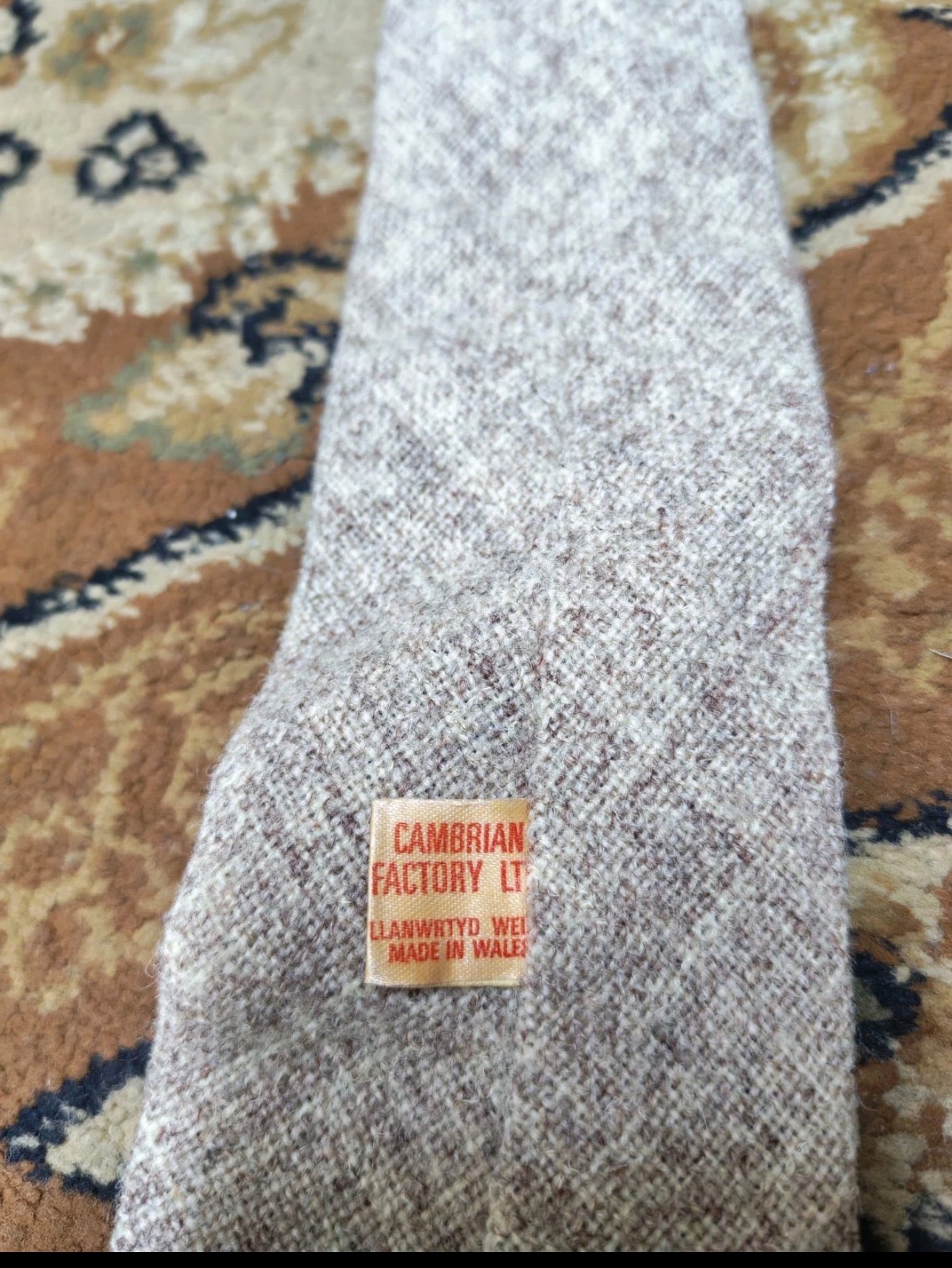 Vintage classic 100% pure wool handwoven Tweed Retro beige brown neck tie