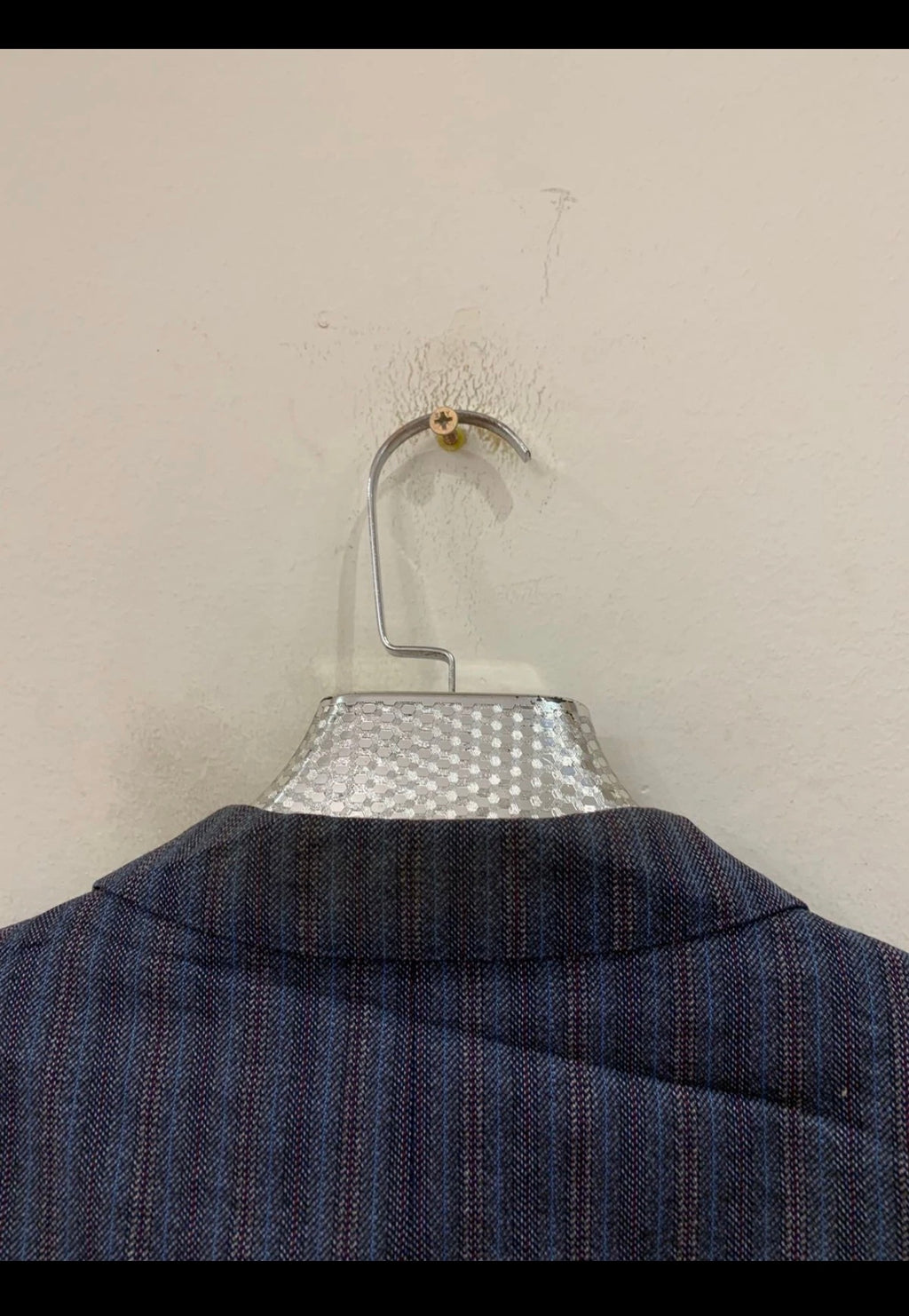 Vintage all worsted wool striped 2 button blue unique suit 40R