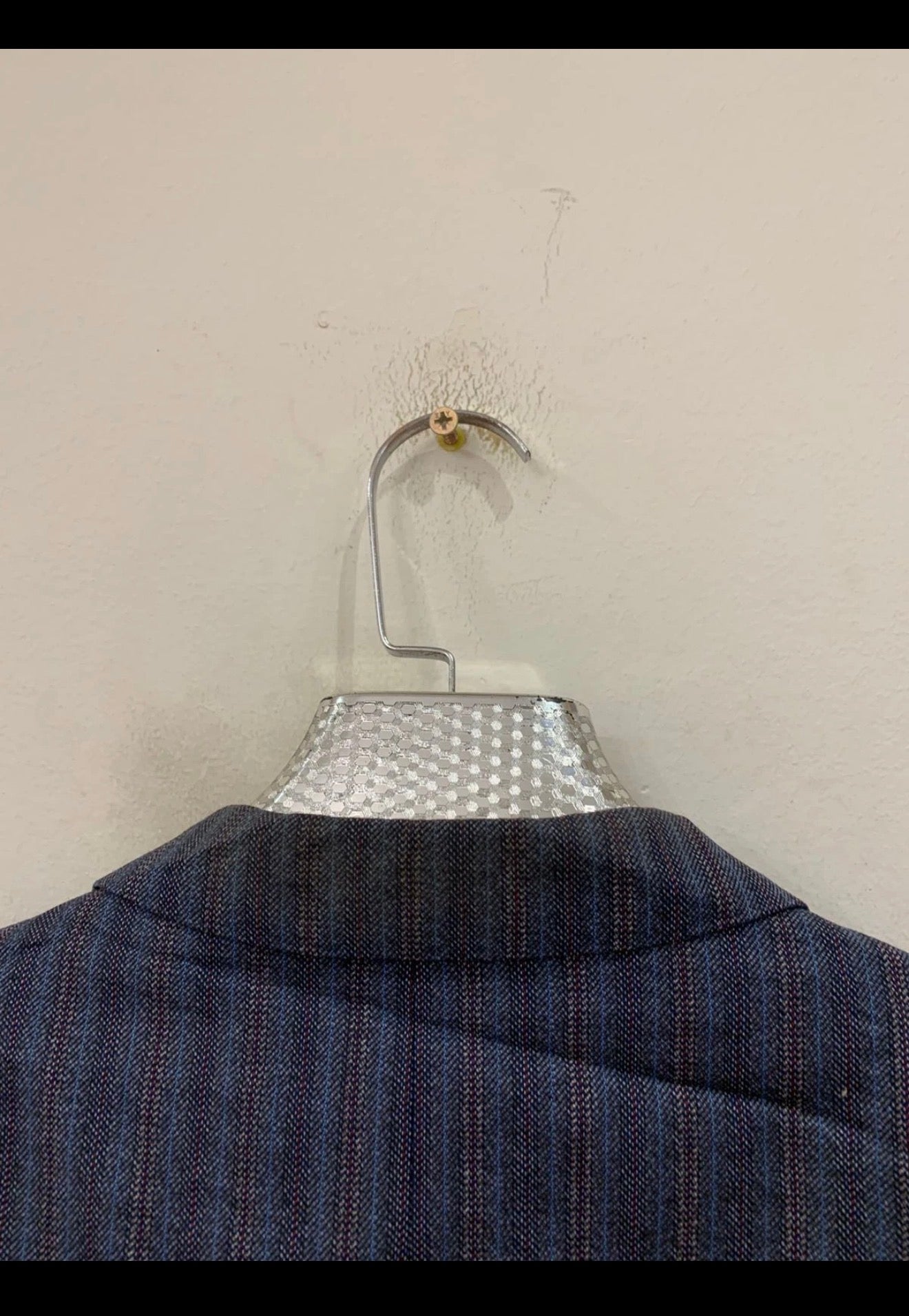 Vintage all worsted wool striped 2 button blue unique suit 40R