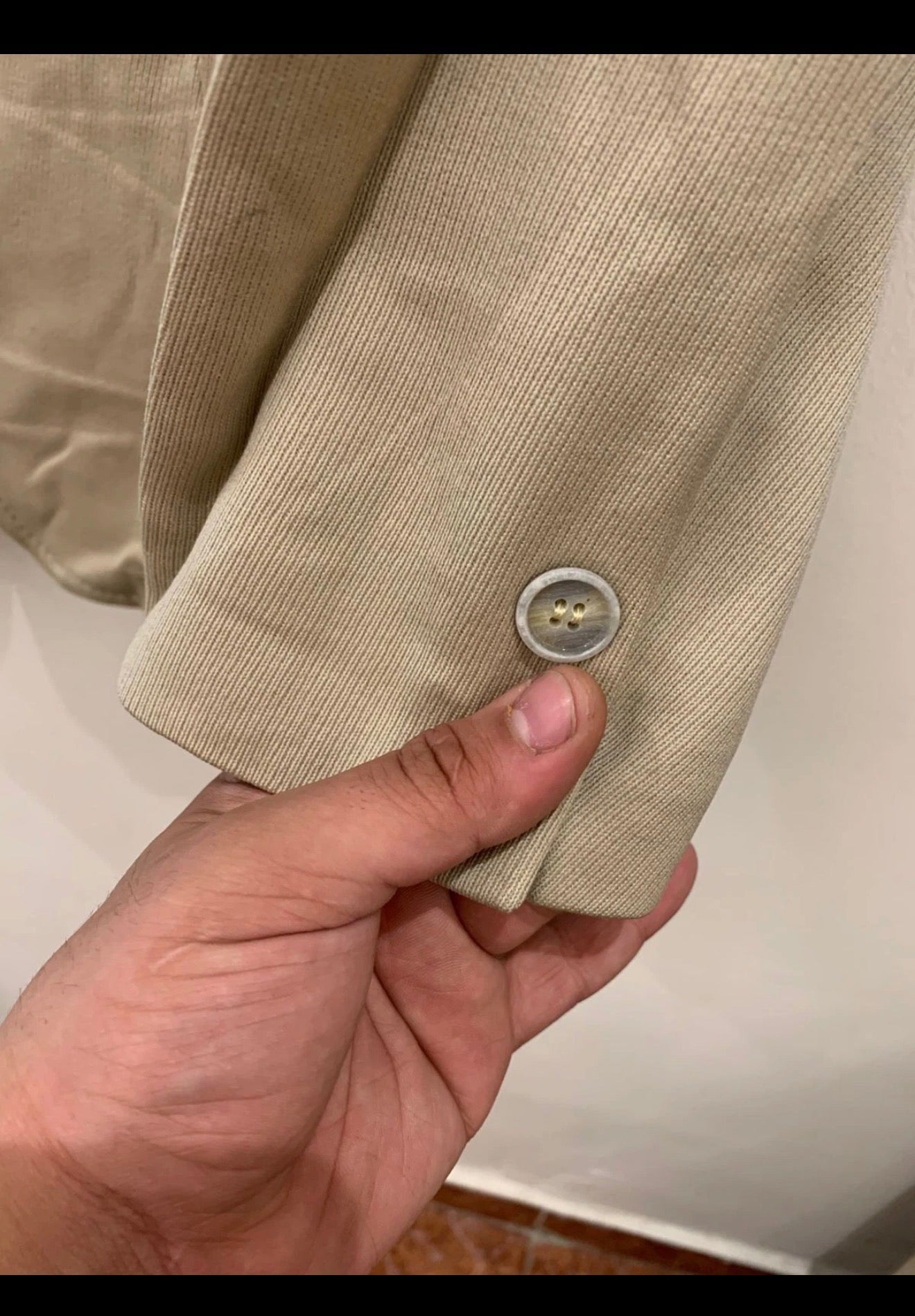1970s Vintage pure wool classic beige 2 button unique suit 42R