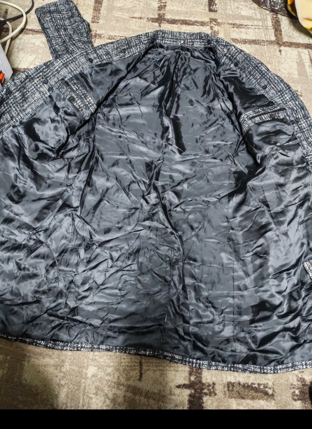 Classic unique style wool blend camouflage Andrew Marc slim over coat 40R 40S