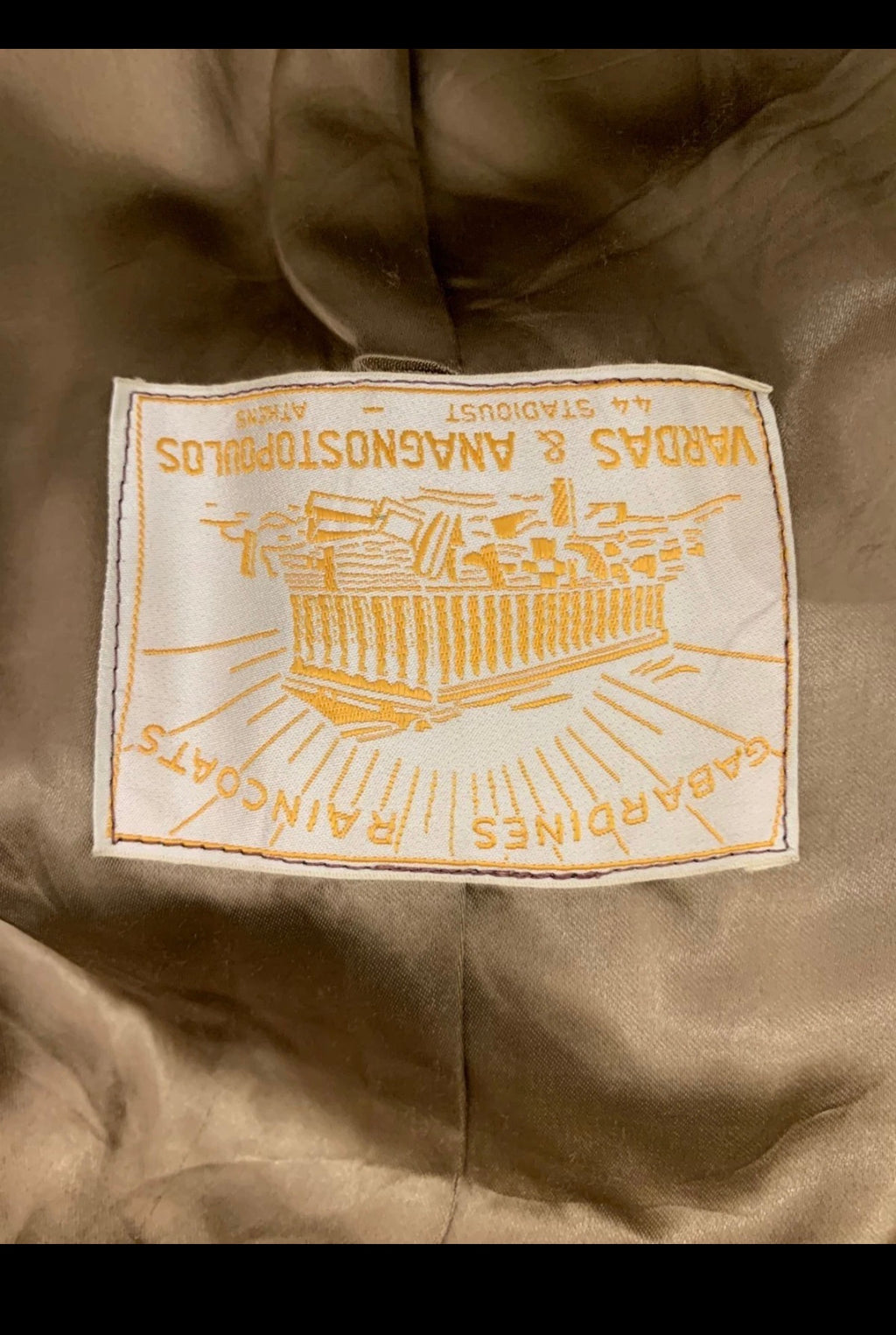1970s Vintage pure wool classic Brown gabardine rain over coat 44R