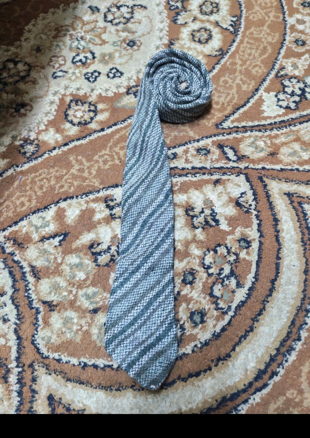 mens vintage classic 100% pure wool Retro camouflage striped green neck tie