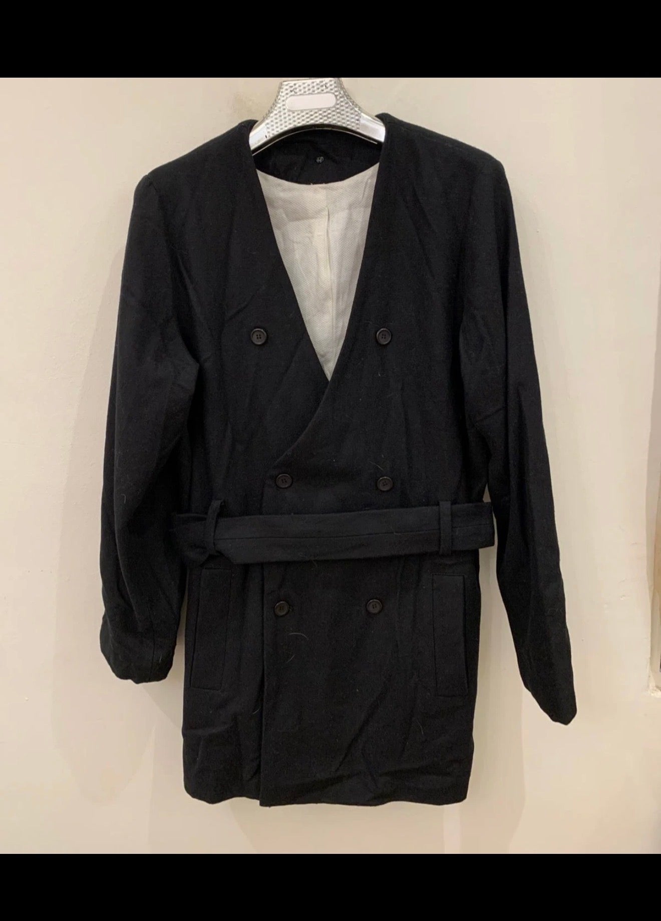 Classic style wool blend double breasted belted black over coat 42R 42L