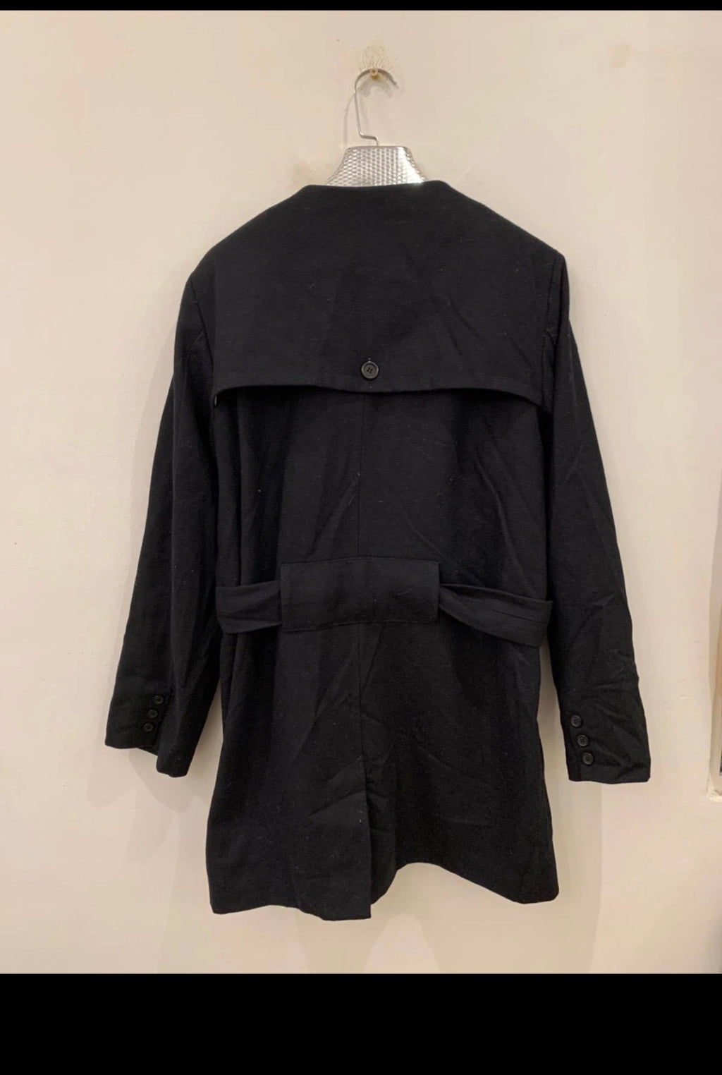 Classic style wool blend double breasted belted black over coat 42R 42L