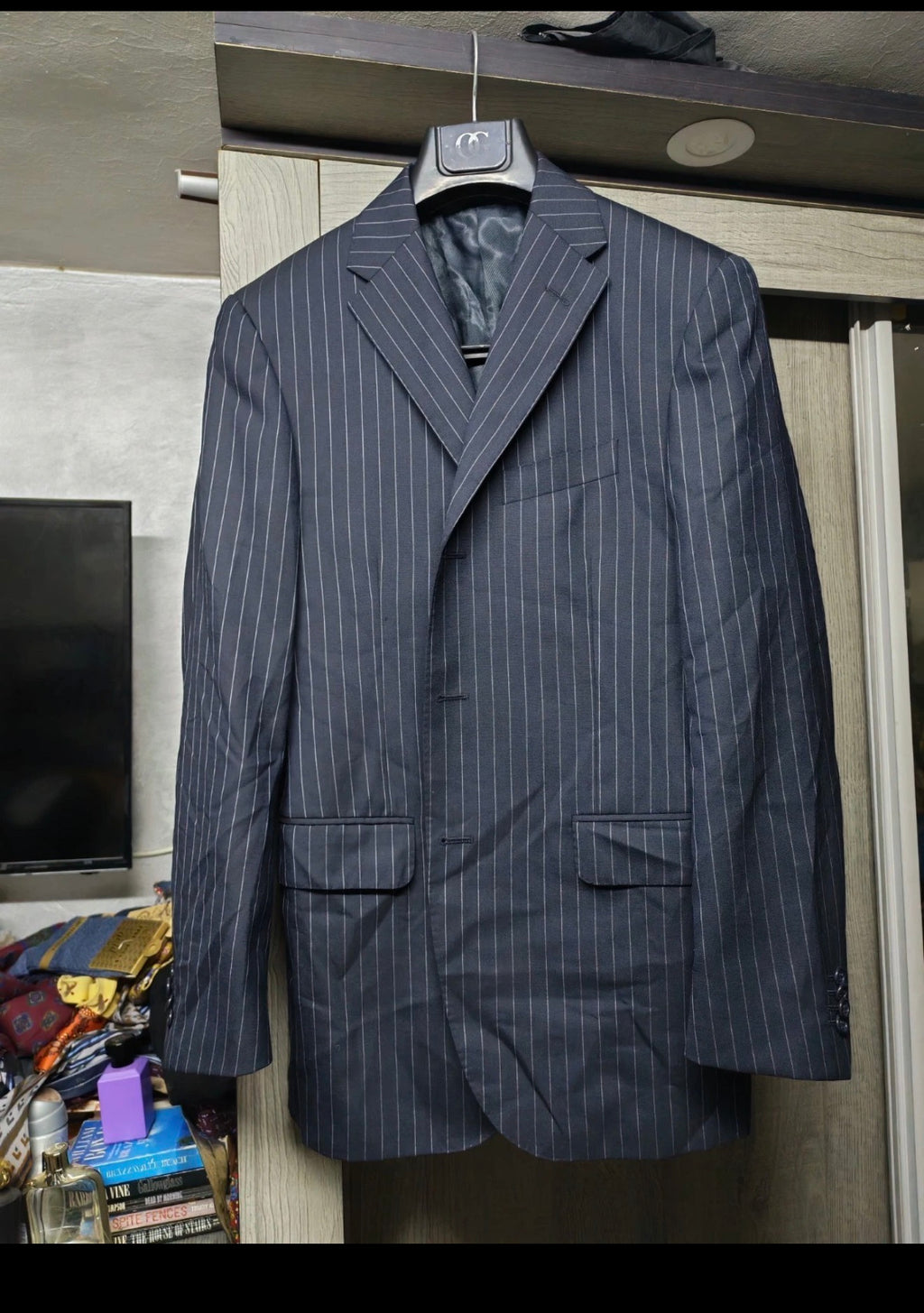 Classic Collection Corneliani extrafine pure wool chalk stripes navy suit 34R