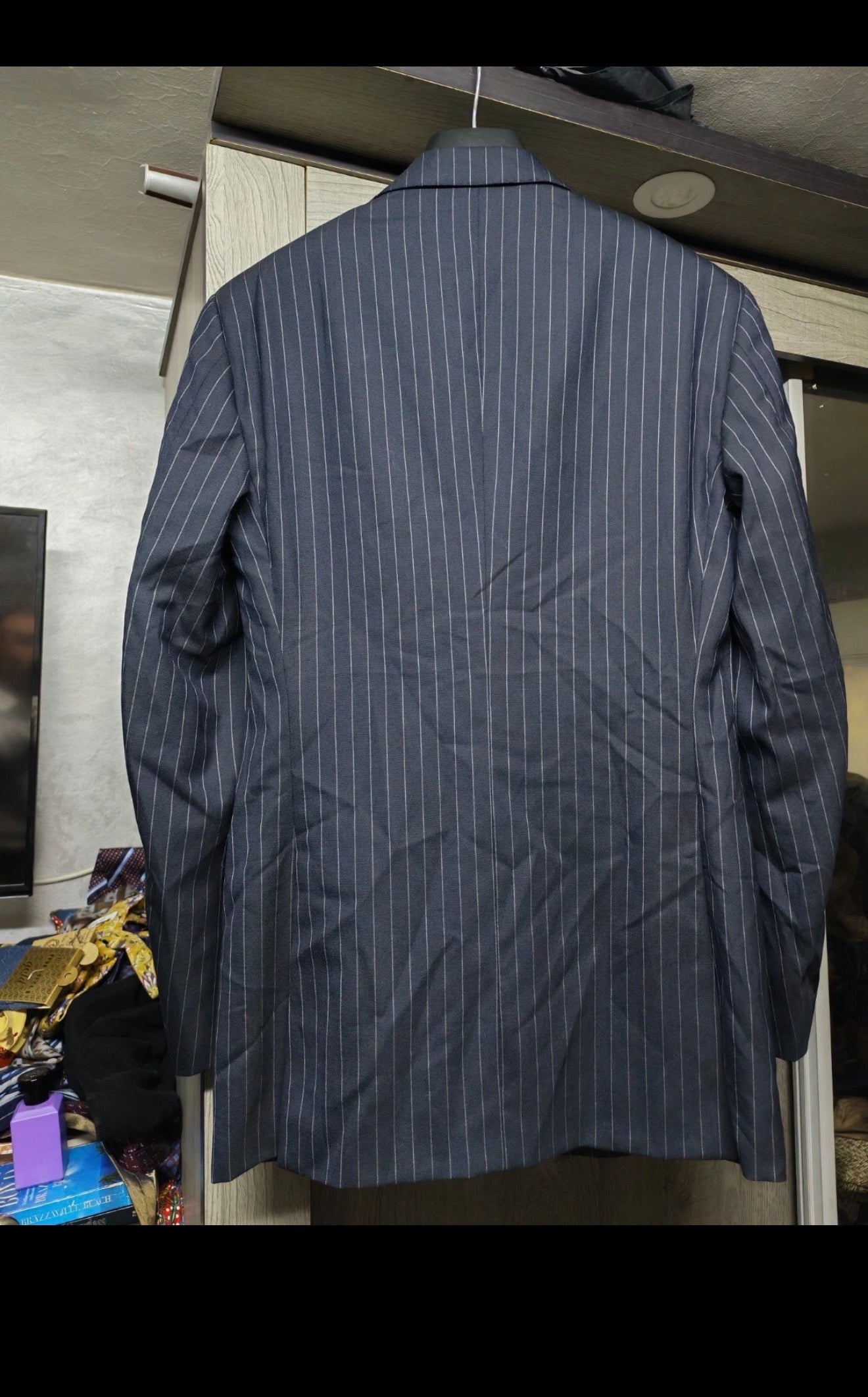 Classic Collection Corneliani extrafine pure wool chalk stripes navy suit 34R