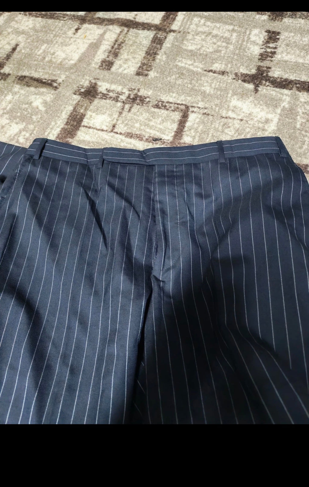 Classic Collection Corneliani extrafine pure wool chalk stripes navy suit 34R
