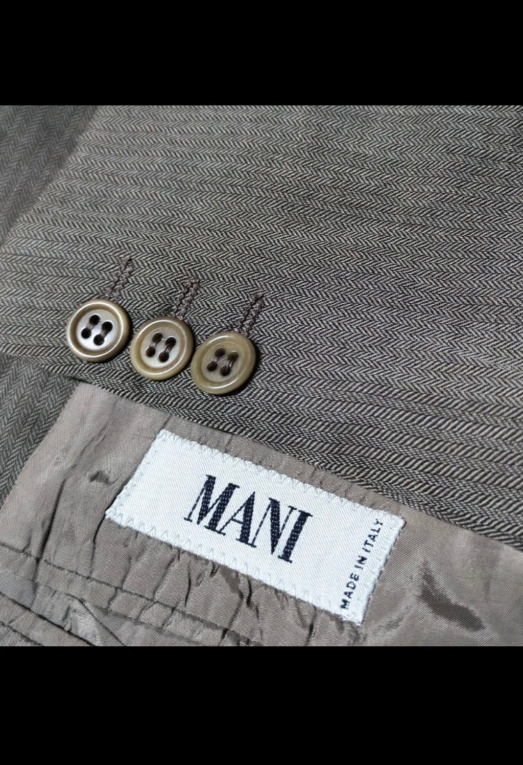 Vintage Mani by Giorgio Armani wool blend classic brown 3 button suit 40L