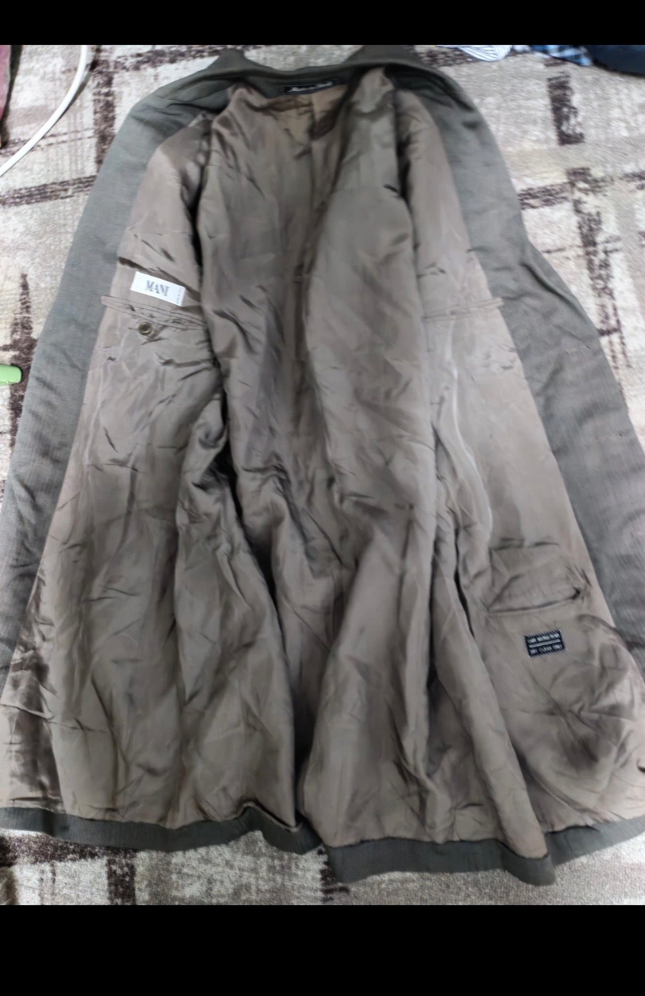 Vintage Mani by Giorgio Armani wool blend classic brown 3 button suit 40L
