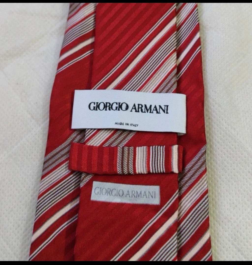 Giorgio Armani Cravatte 100% all silk luxury classic bar code red neck tie