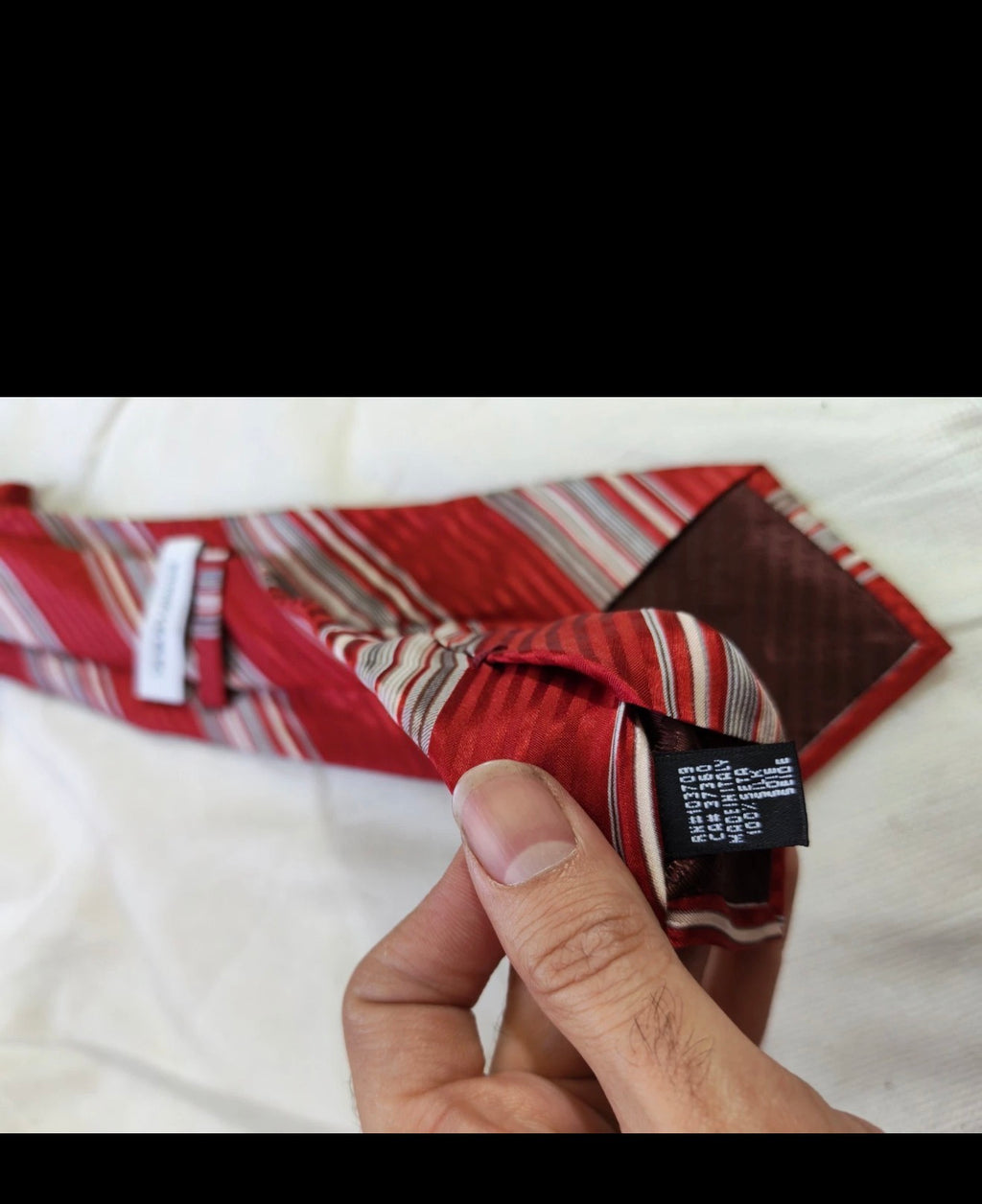 Giorgio Armani Cravatte 100% all silk luxury classic bar code red neck tie