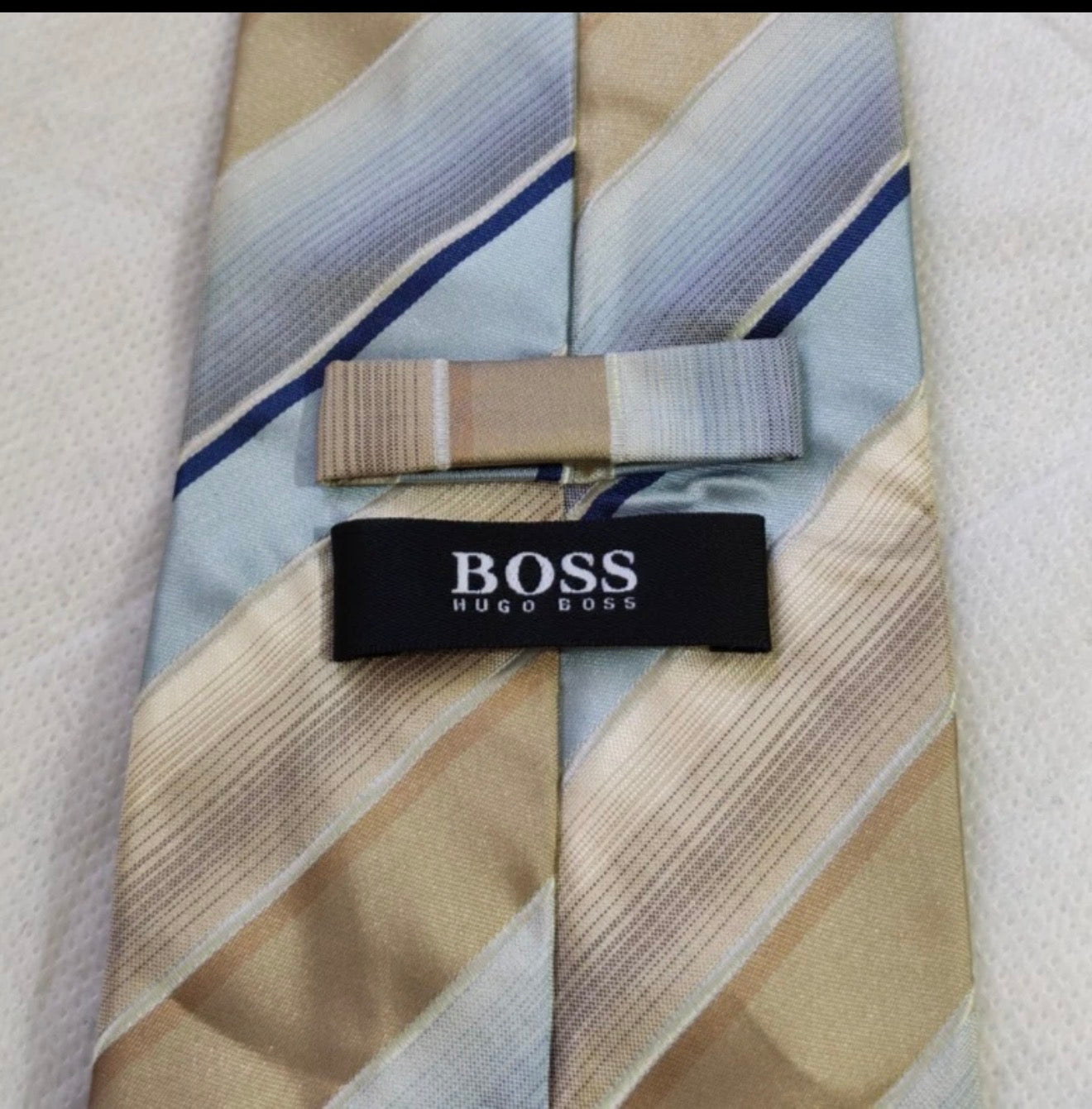 Vintage Hugo Boss classic 100% all silk Retro luxury bar code neck tie