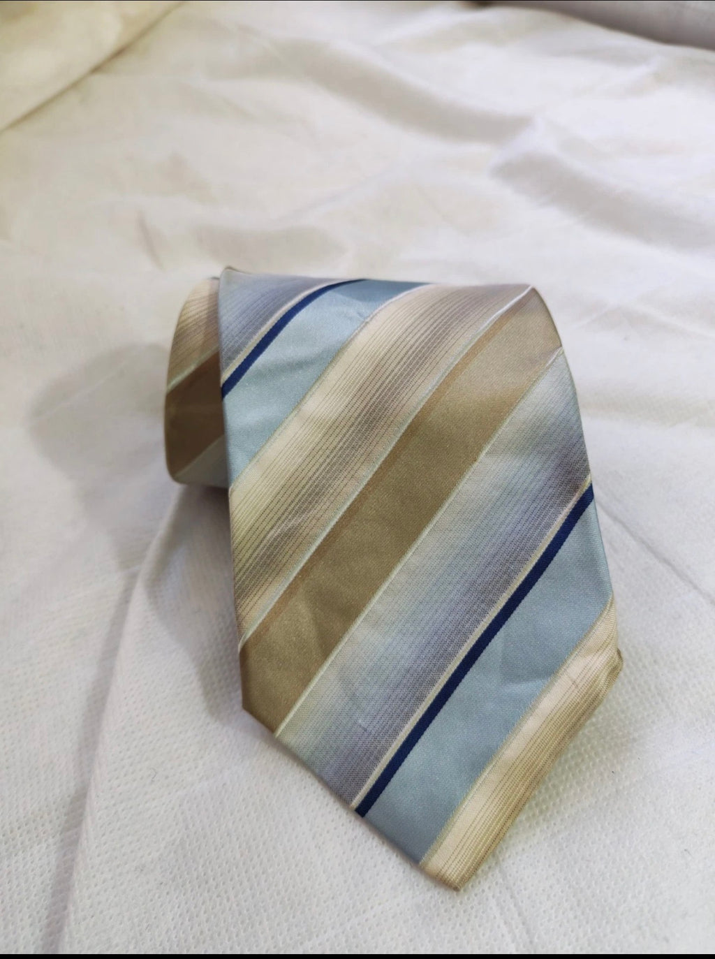 Vintage Hugo Boss classic 100% all silk Retro luxury bar code neck tie