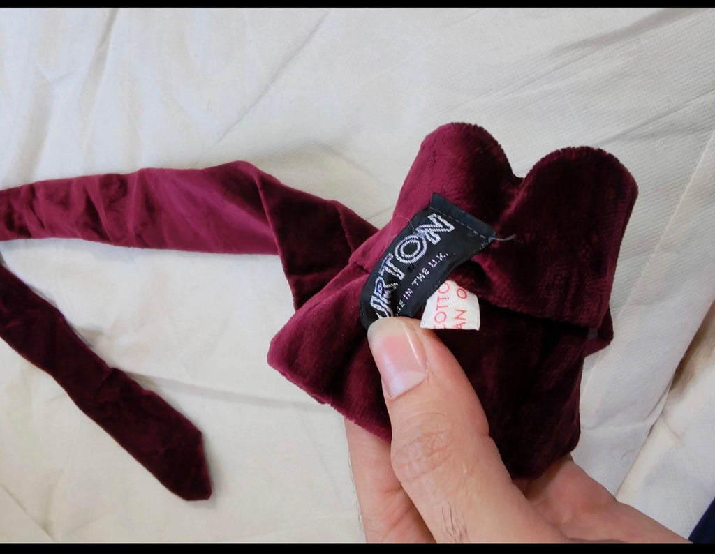 Vintage Burton classic 100% cotton velvet luxury burgundy neck tie