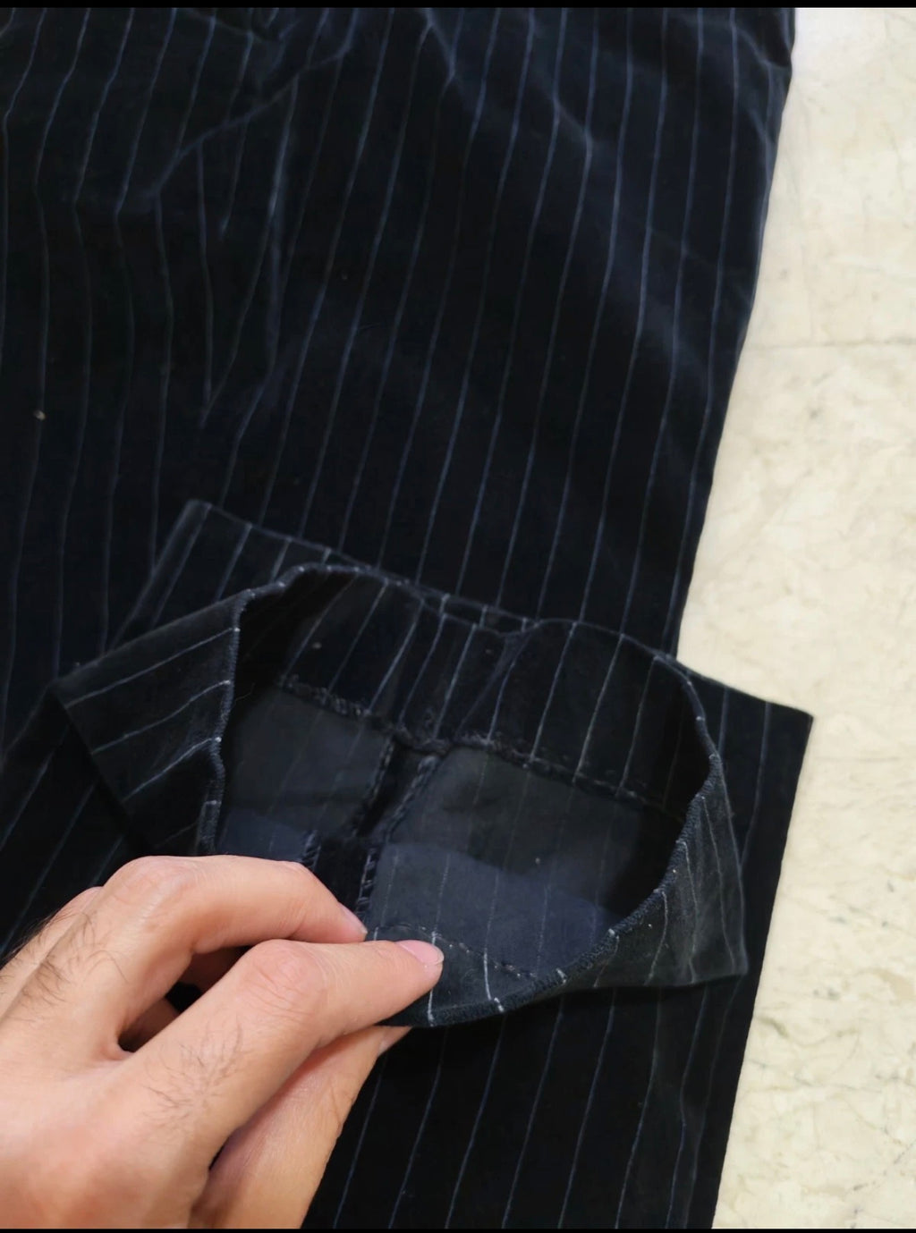 Vintage 100% cotton velvet classic chalk stripes black 3 button suit 40R
