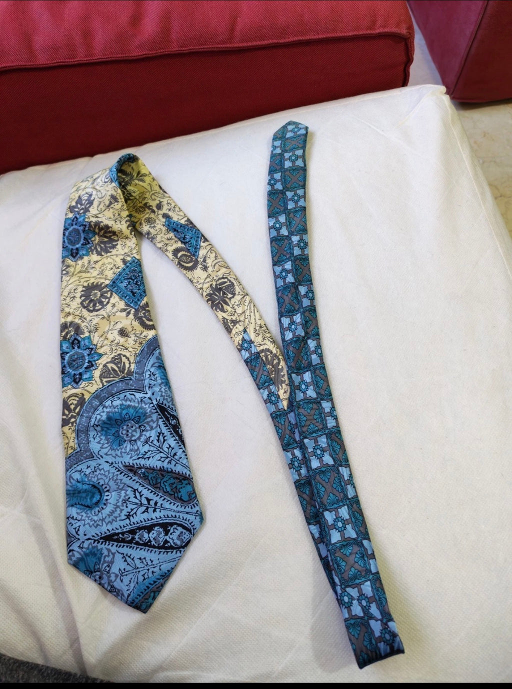 Vintage Westbury 100% all silk luxury paisley floral turquoise neck tie