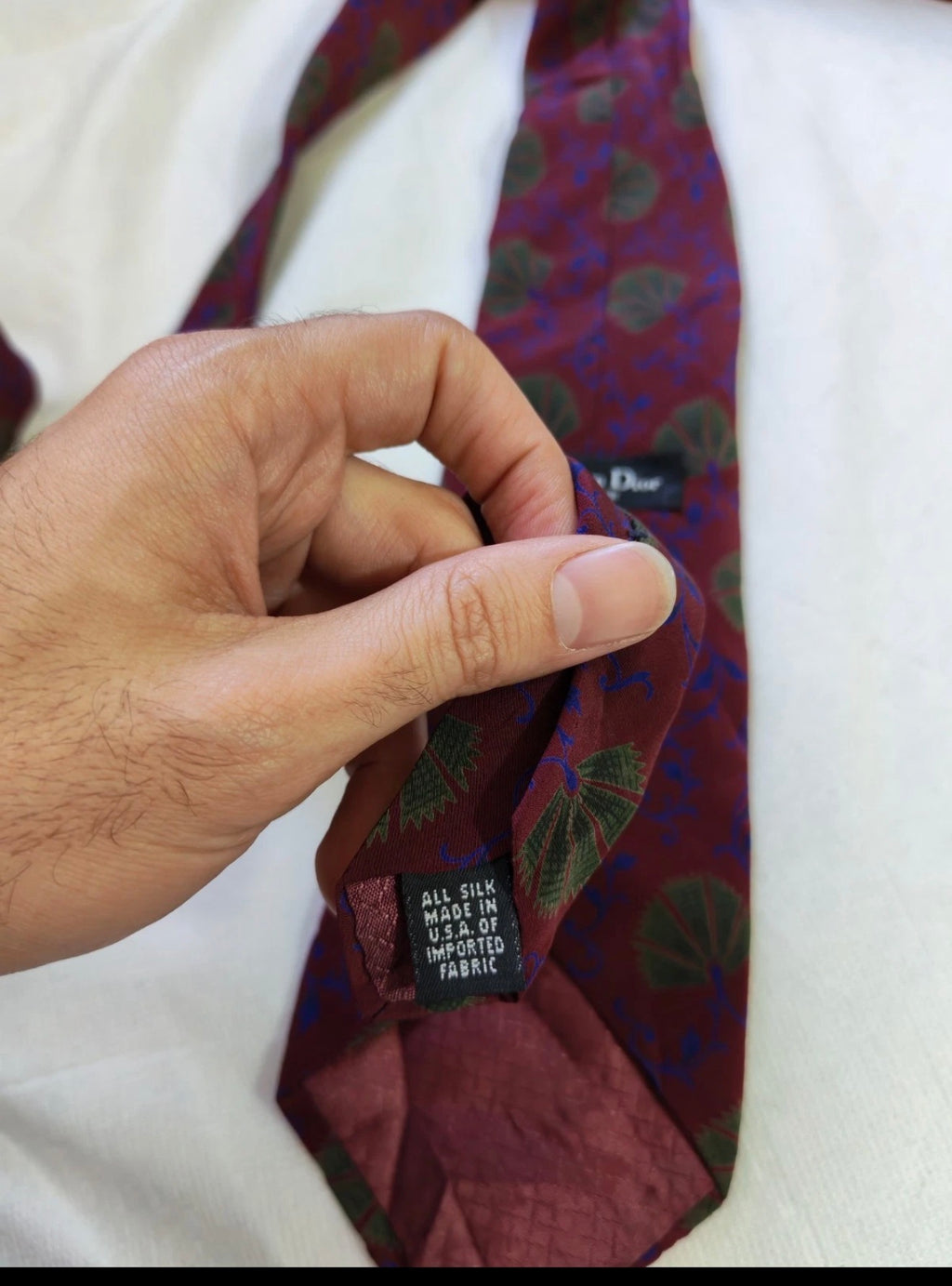 Vintage Christian Dior Monsieur 100% all silk luxury burgundy floral neck tie