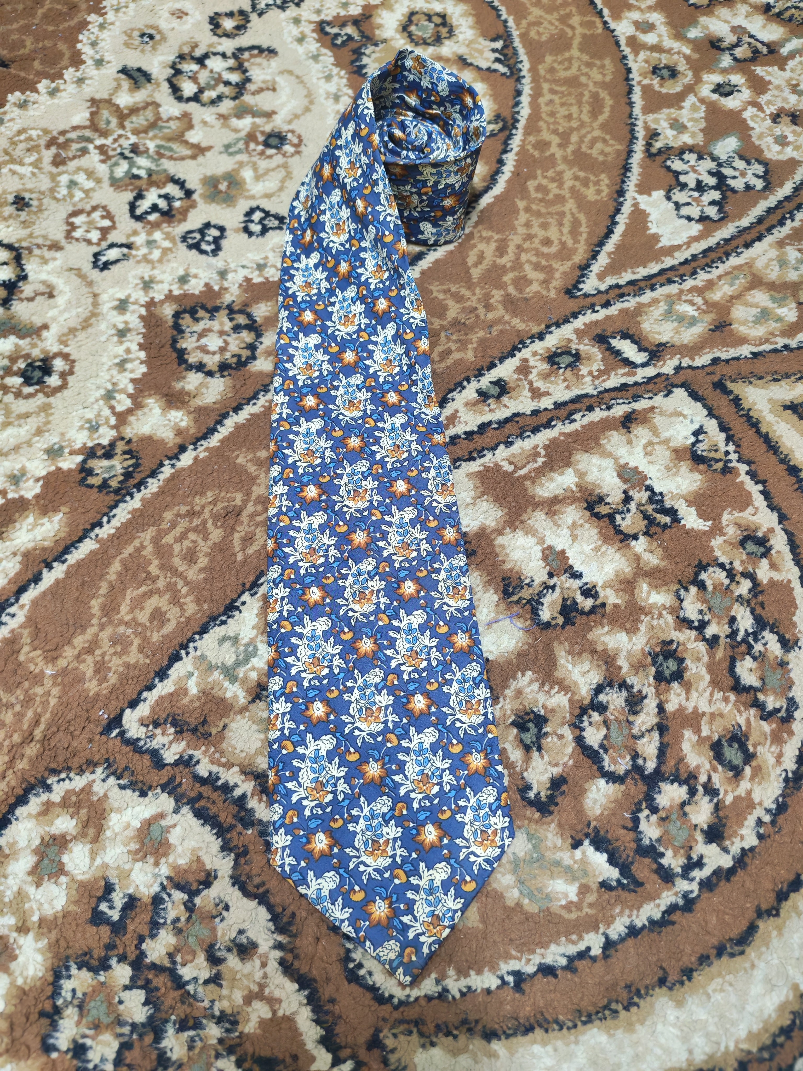 mens vintage Hugo Boss classic 100% cotton luxury paisley floral neck tie