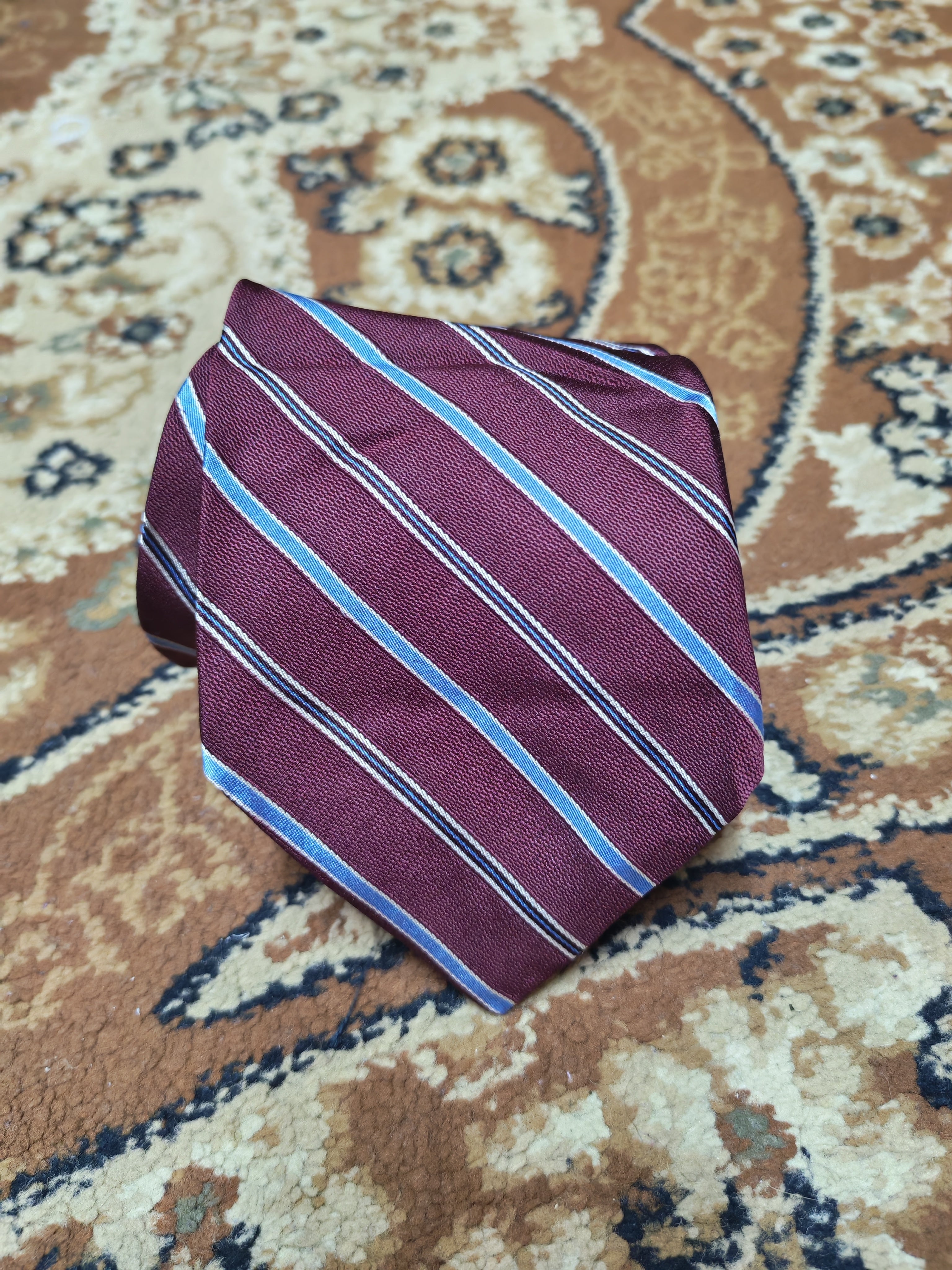 Vintage Brooks Brothers Makers classic 100% all silk burgundy Repp neck tie