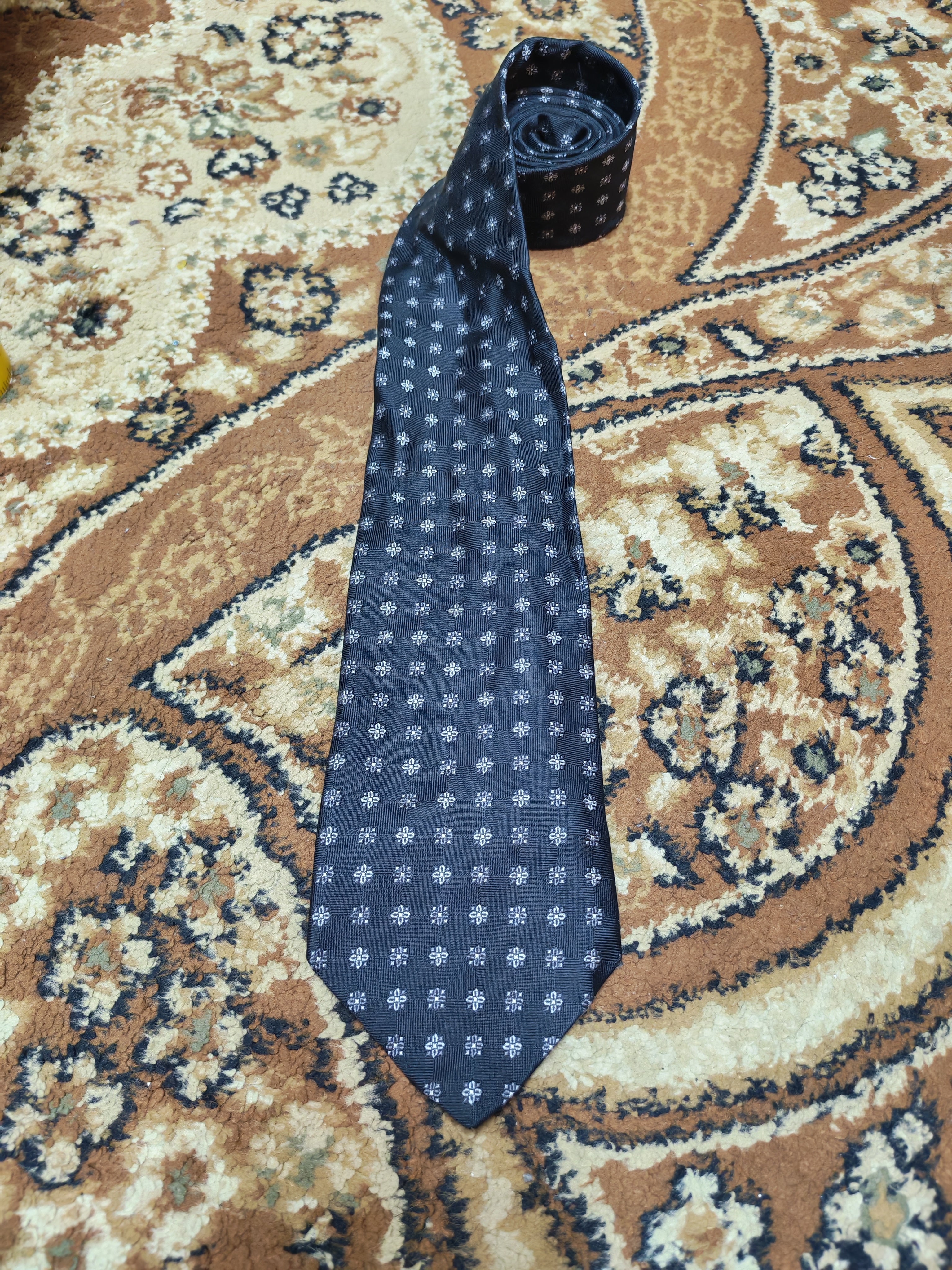 mens vintage Brooks Brothers Makers classic 100% all silk luxury black neck tie