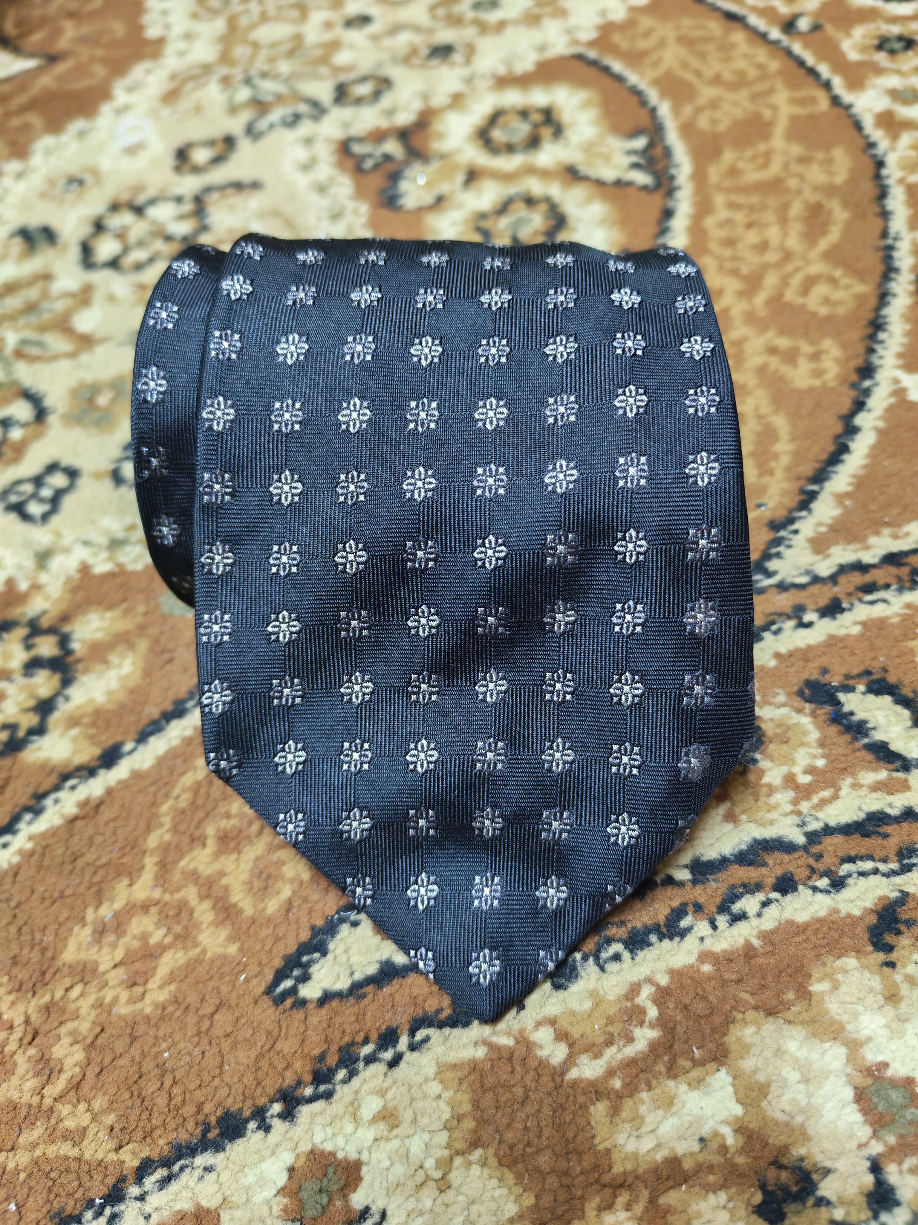mens vintage Brooks Brothers Makers classic 100% all silk luxury black neck tie