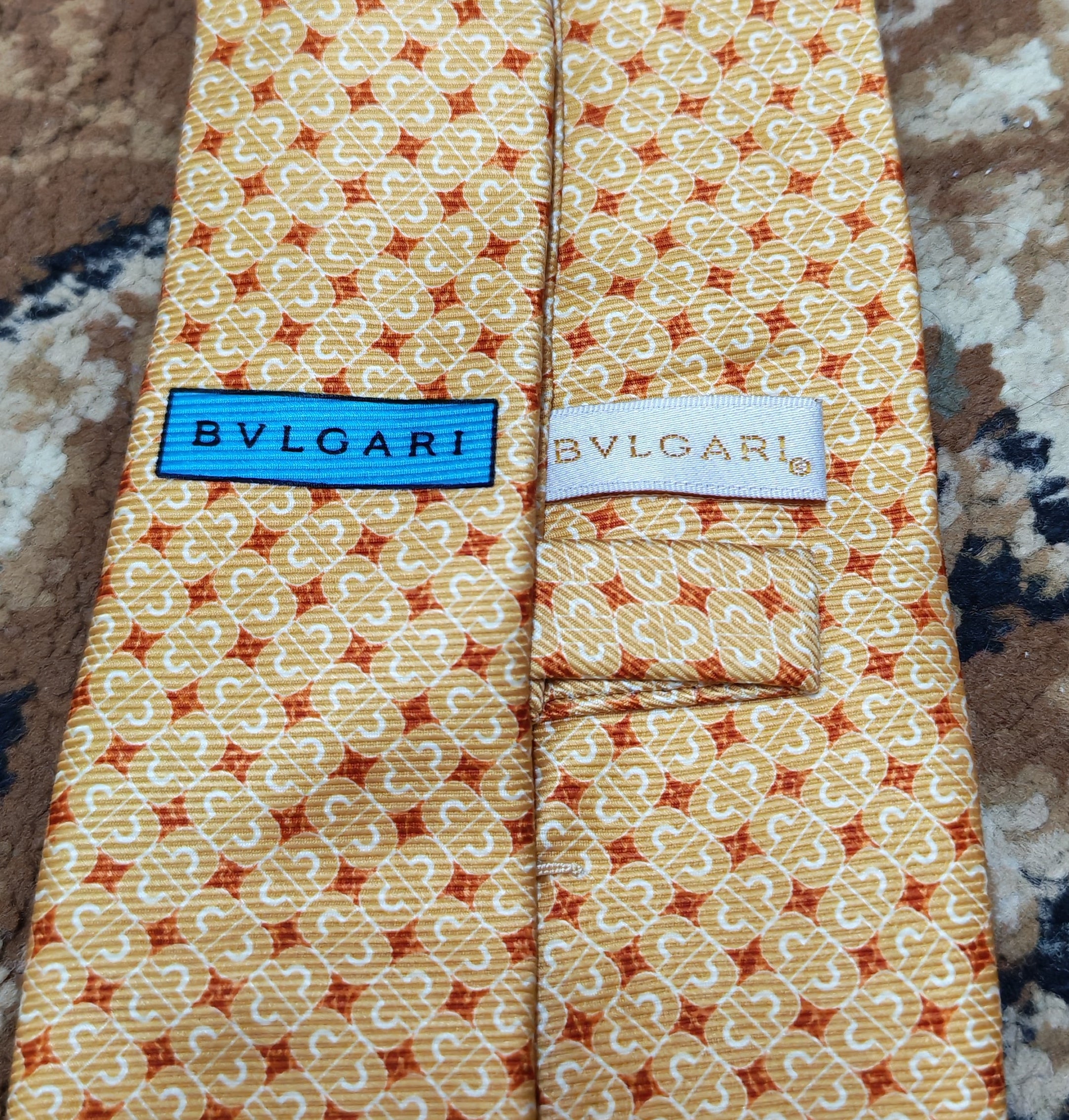 Vintage Bvlgari classic 100% all silk luxury Geometric orange neck tie