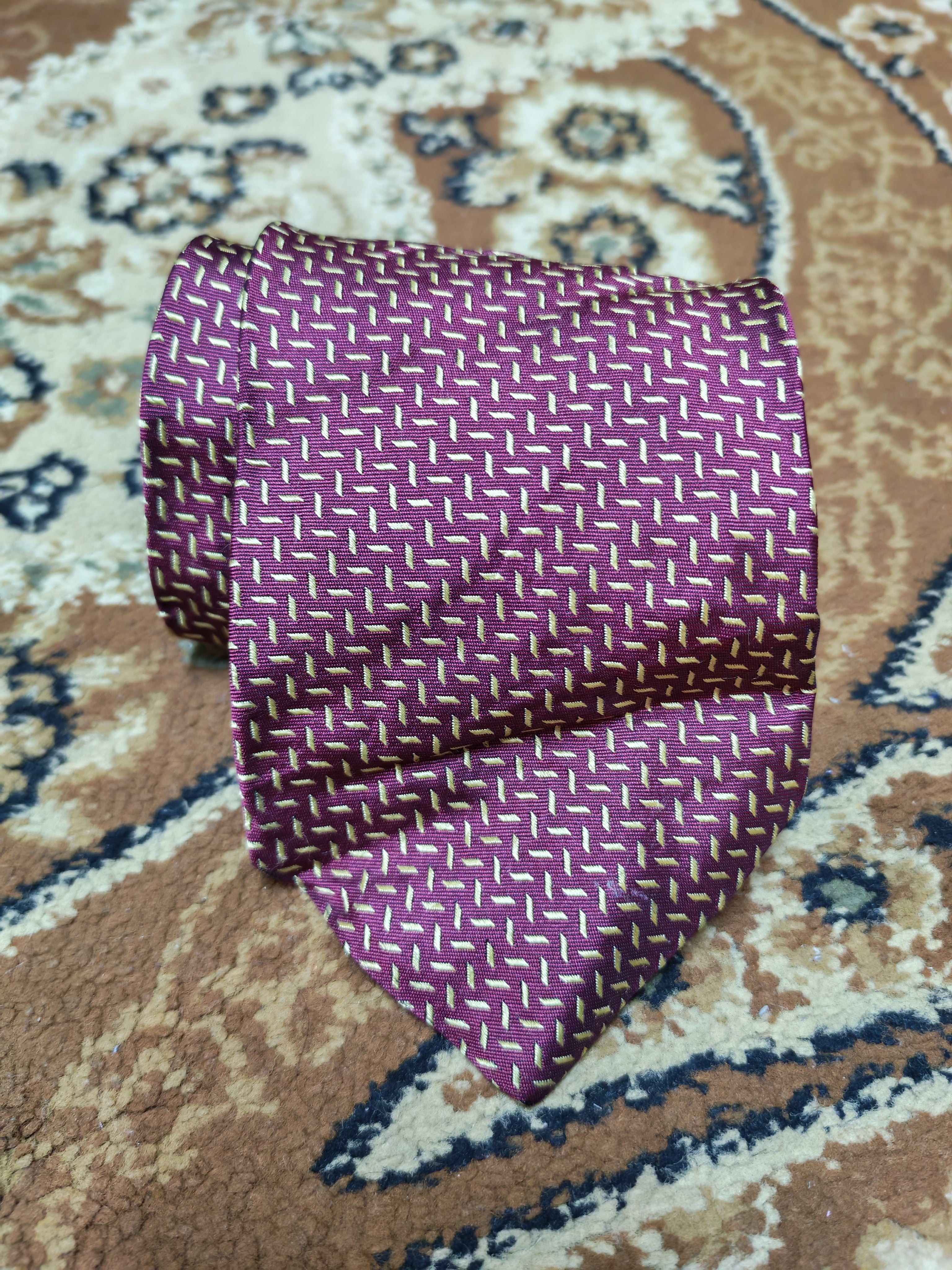 Vintage Brooks Brothers Makers 100% all silk burgundy geometric neck tie