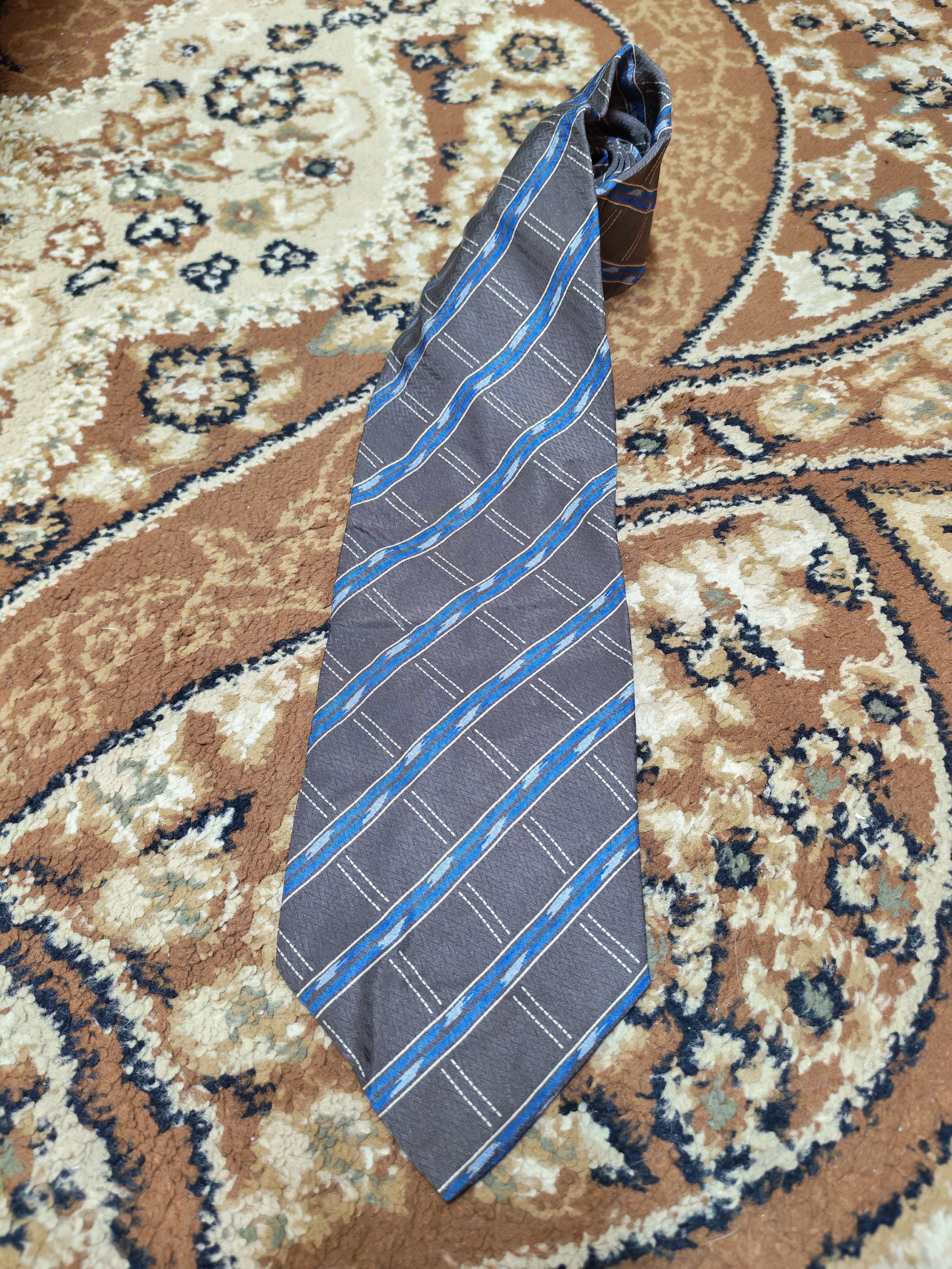 mens vintage Giorgio Armani Cravatte 100% all silk luxury plaid brown neck tie