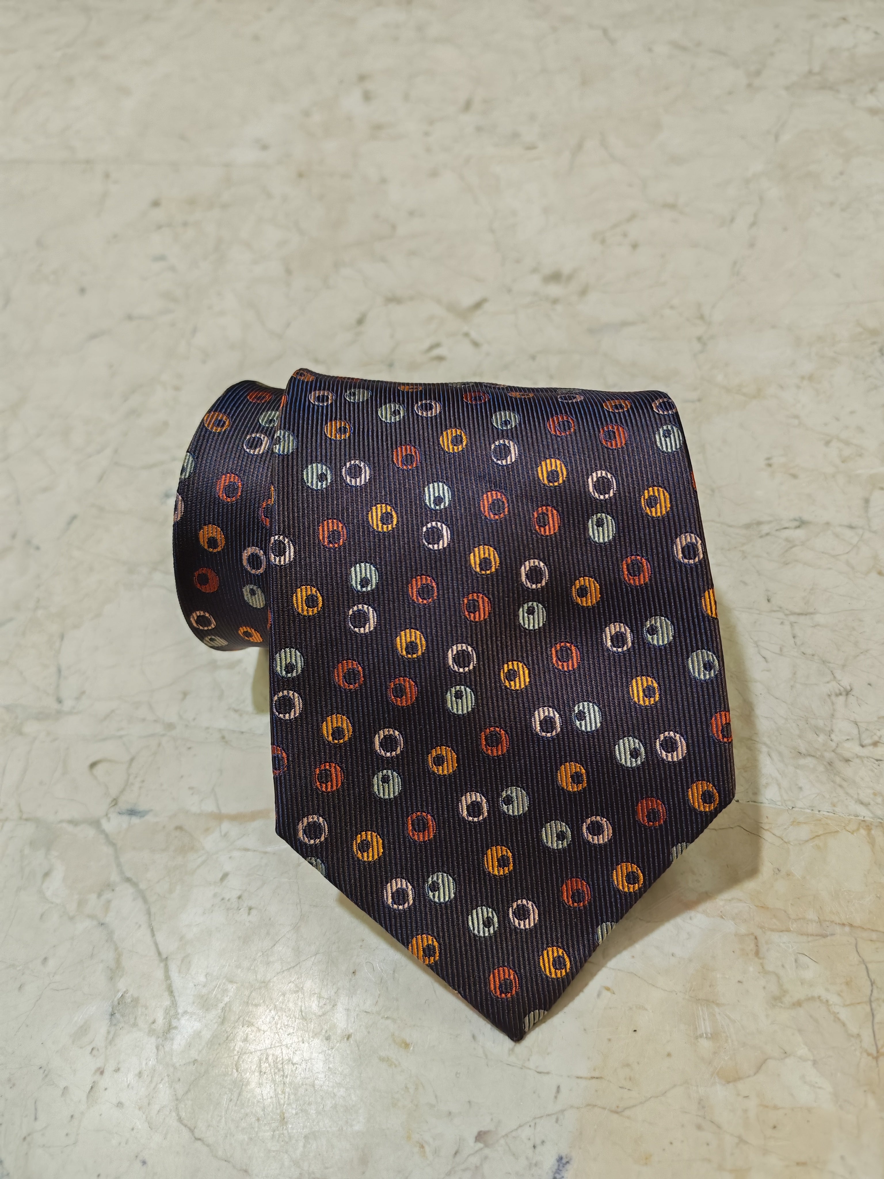 Vintage Hermes Paris classic 100% all silk luxury motif brown Polka dots necktie