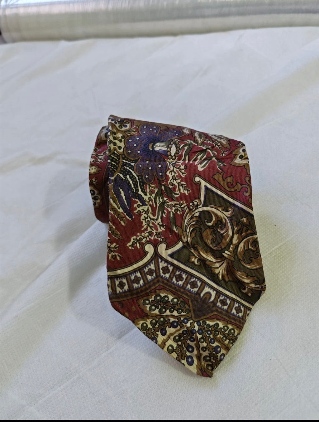 Vintage Christian Dior Monsieur 100% all silk luxury paisley floral neck tie