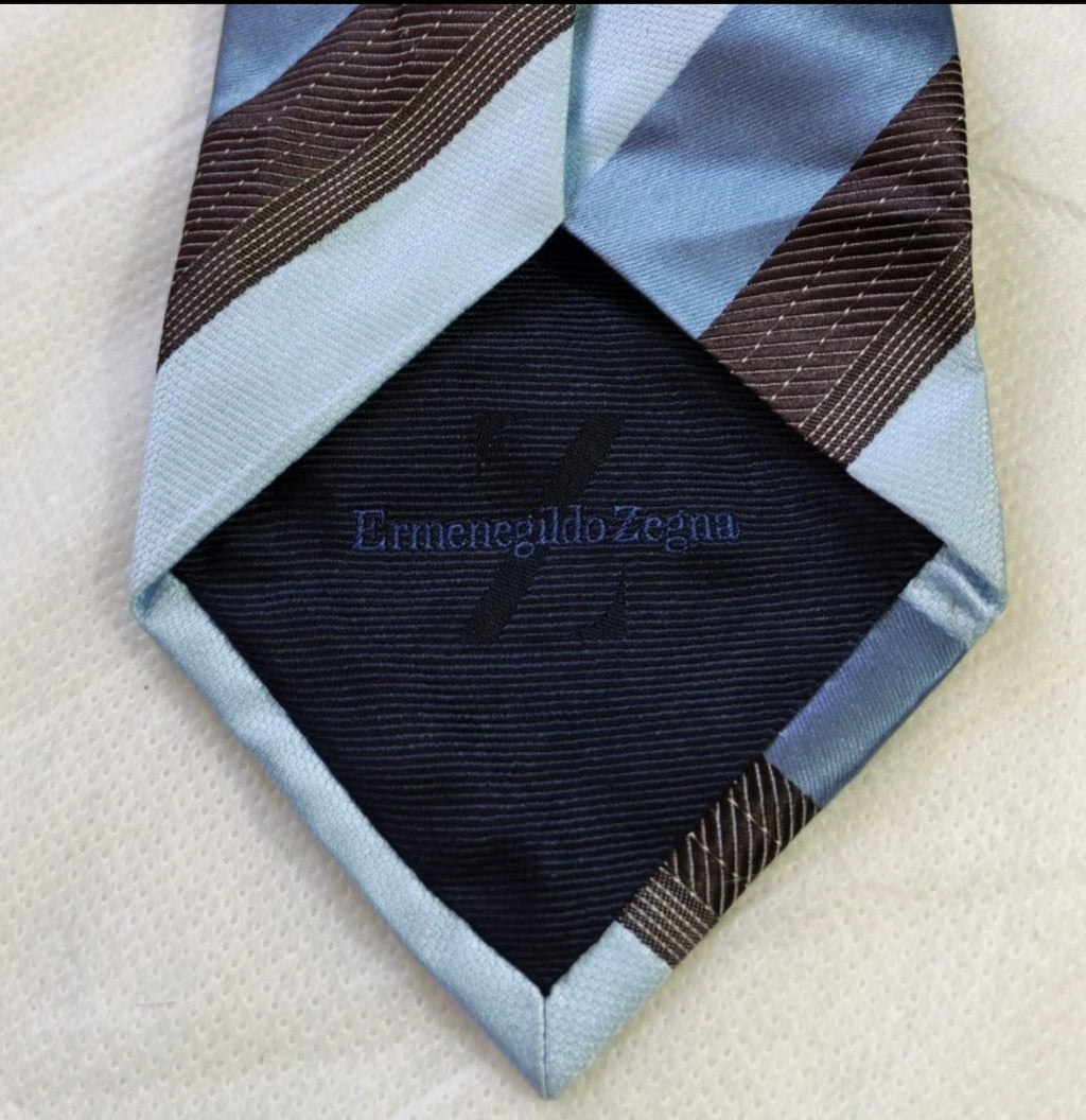 Vintage Ermenegildo Zegna classic 100% all silk fancy Awning neck tie