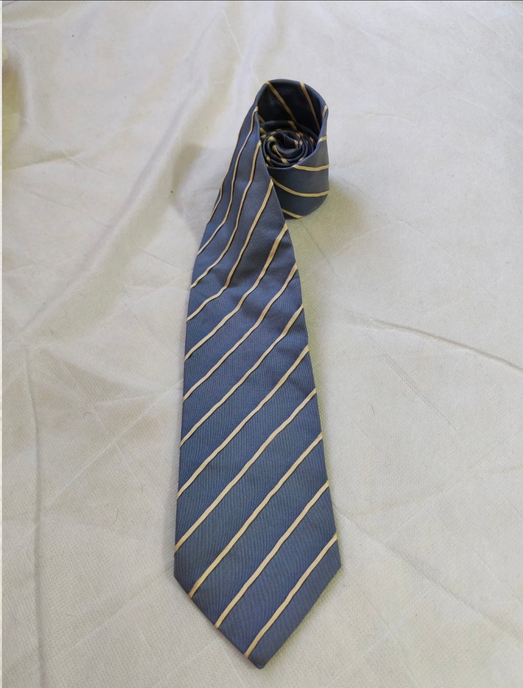 Vintage Hugo Boss classic 100% silk Retro luxury blue awning neck tie
