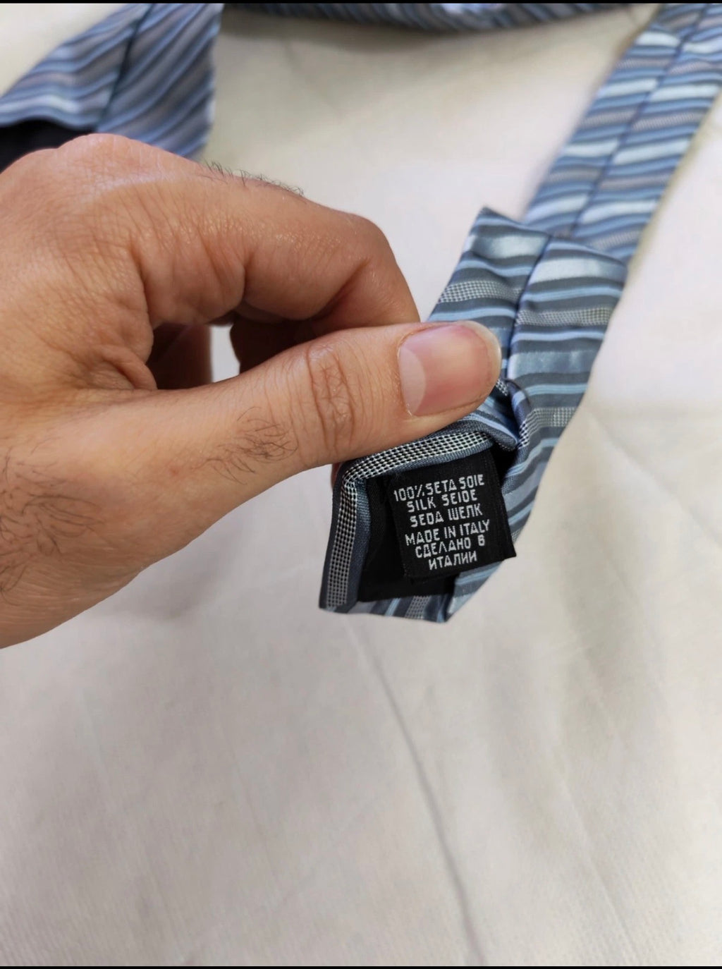 Vintage Hugo Boss classic 100% all silk Retro luxury Regimental neck tie