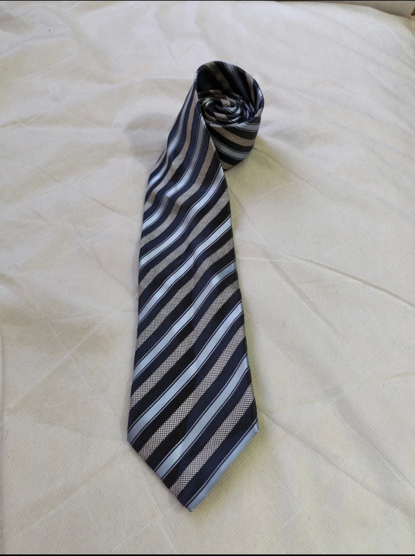 Vintage Ermenegildo Zegna classic 100% all silk fancy Awning neck tie