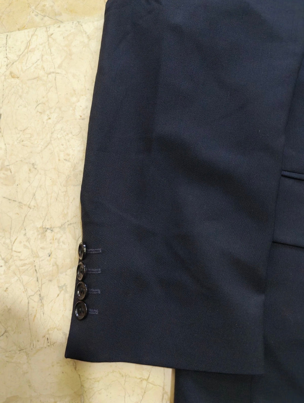Classic vintage superfine wool 3 piece 3 button navy suit 38R