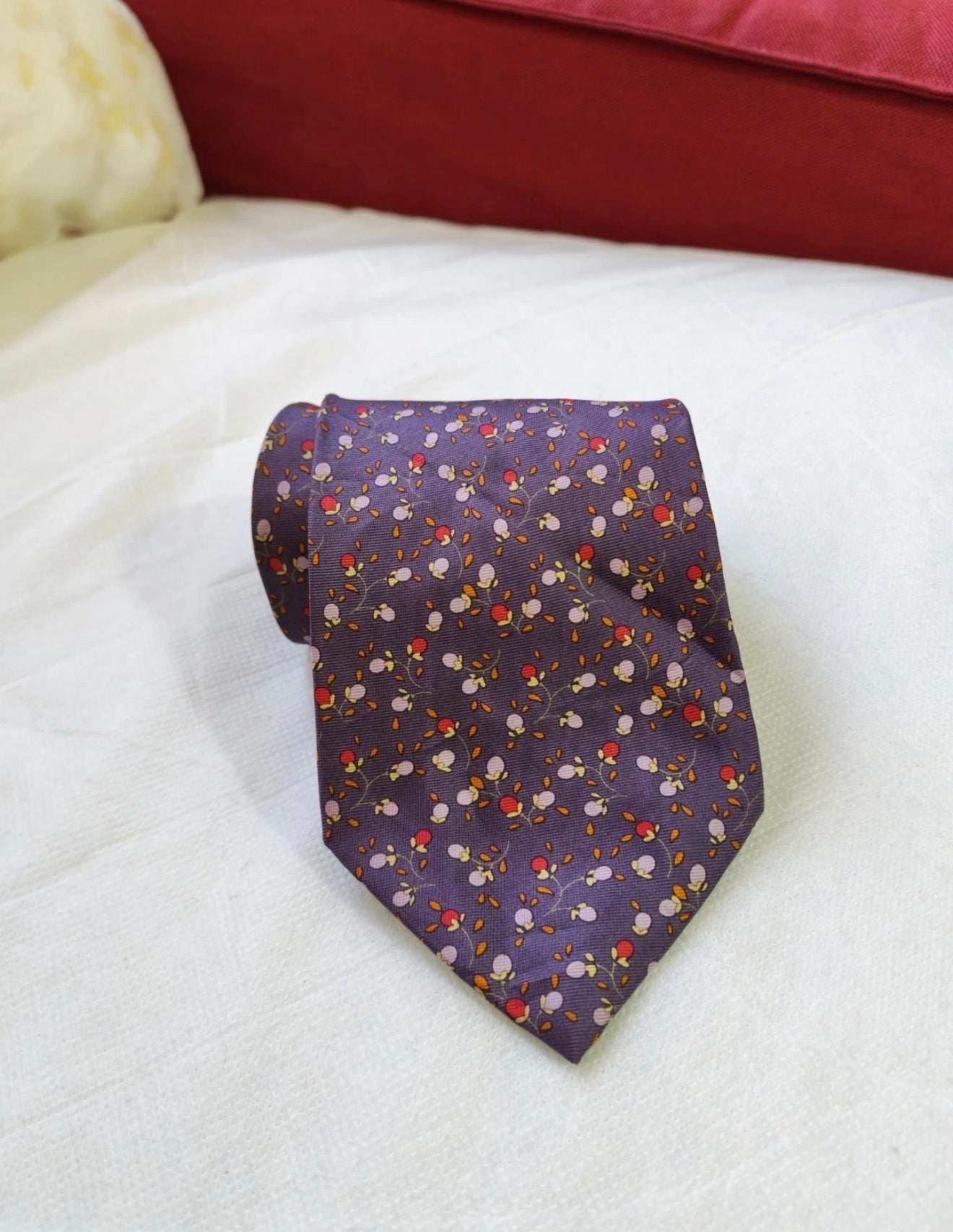 Vintage Nina Ricci classic 100% all silk fancy floral purple neck tie