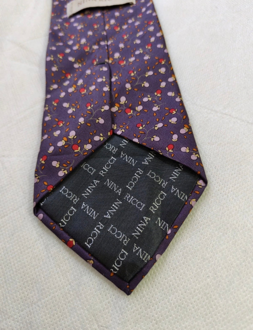 Vintage Nina Ricci classic 100% all silk fancy floral purple neck tie