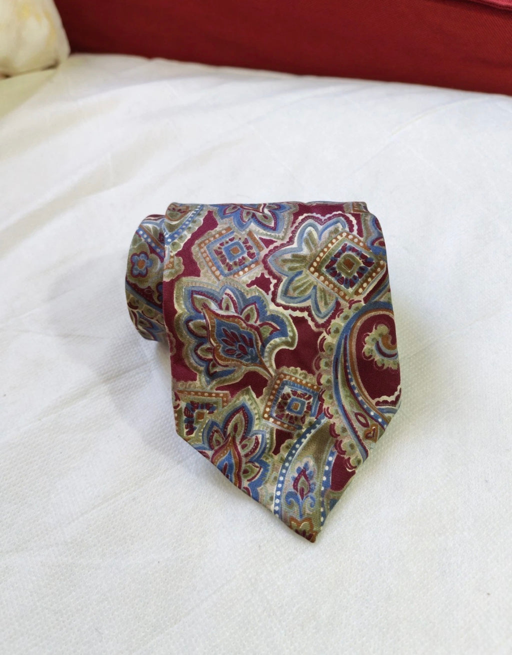 Vintage Christian Dior Monsieur 100% all silk luxury paisley floral neck tie