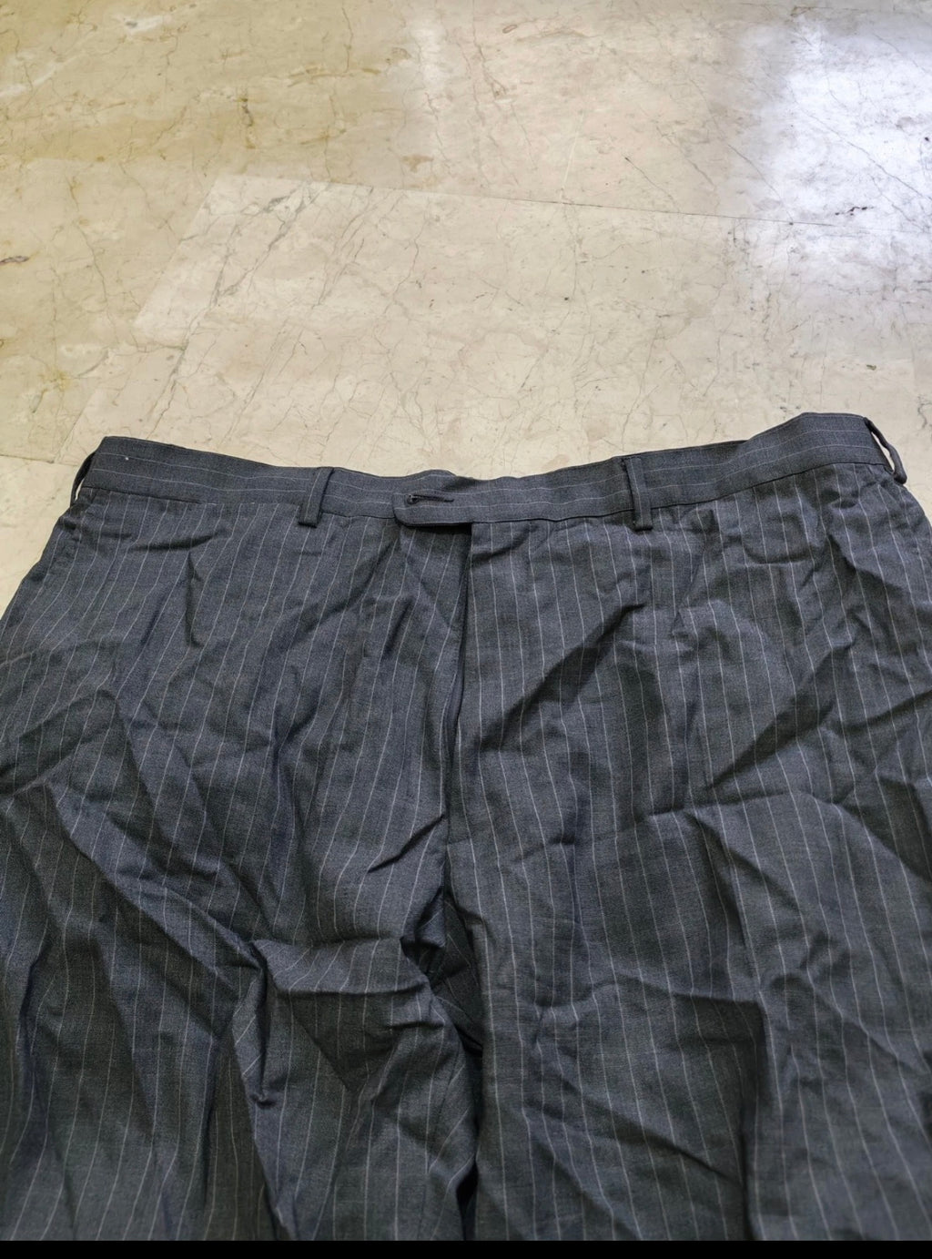 Suitsupply superfine pure wool chalk stripes charcoal 2 button suit 44R