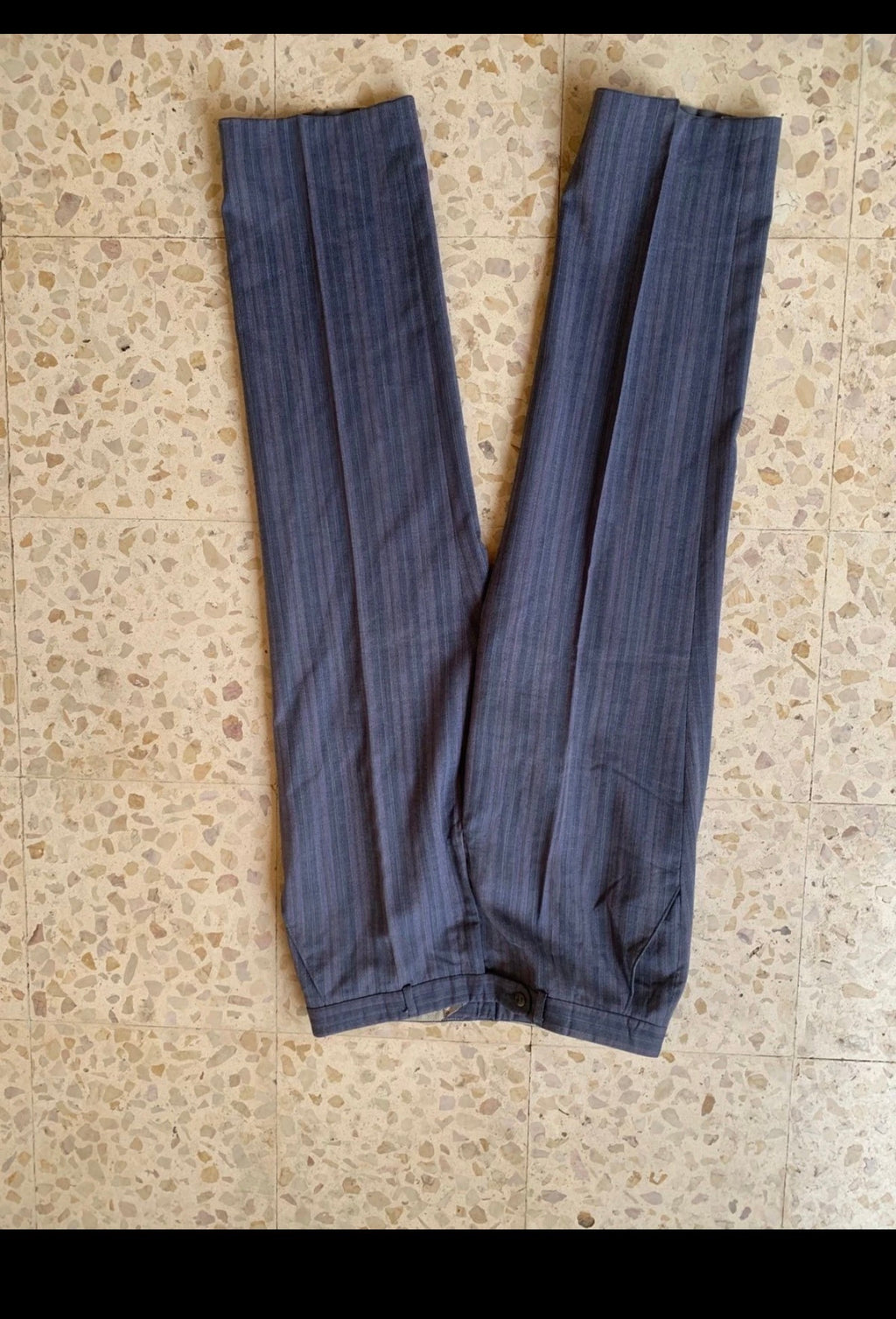 Vintage Superfine pure wool classic 2 button striped grayish suit 40R 40S