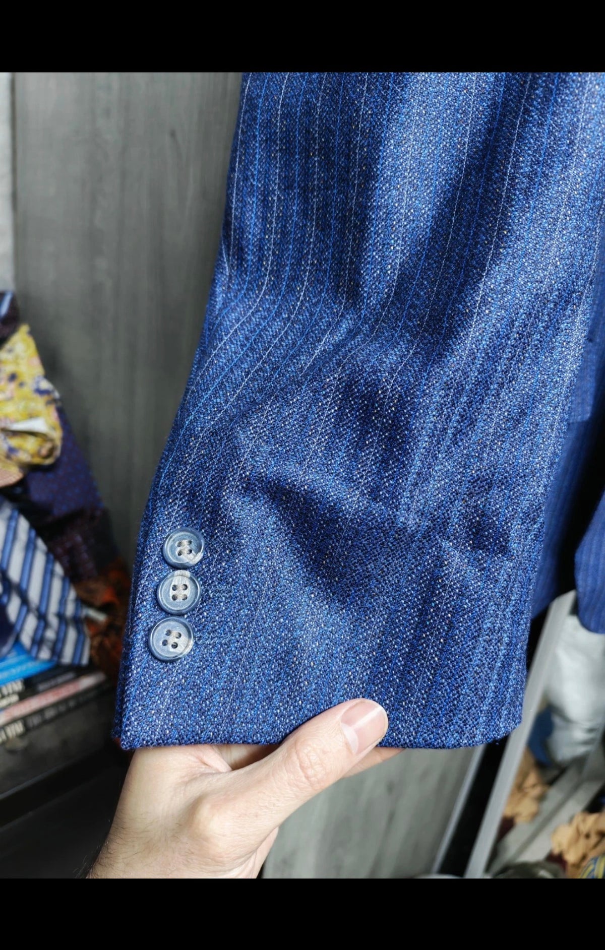 1970s vintage all worsted wool classic royal blue 2 button striped suit 44R