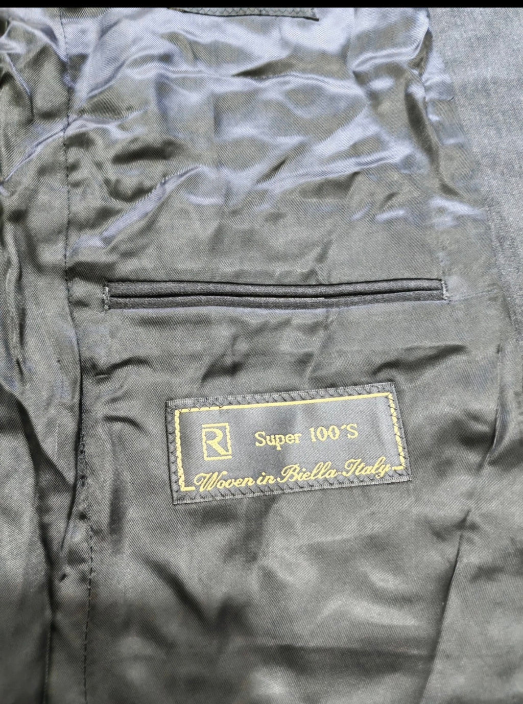 Vintage classic Super 100s wool 3 piece charcoal 3 button suit 42R