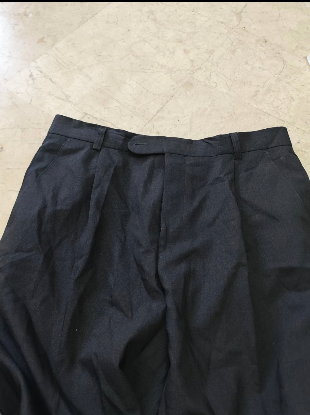 Vintage classic Super 100s wool 3 piece charcoal 3 button suit 42R