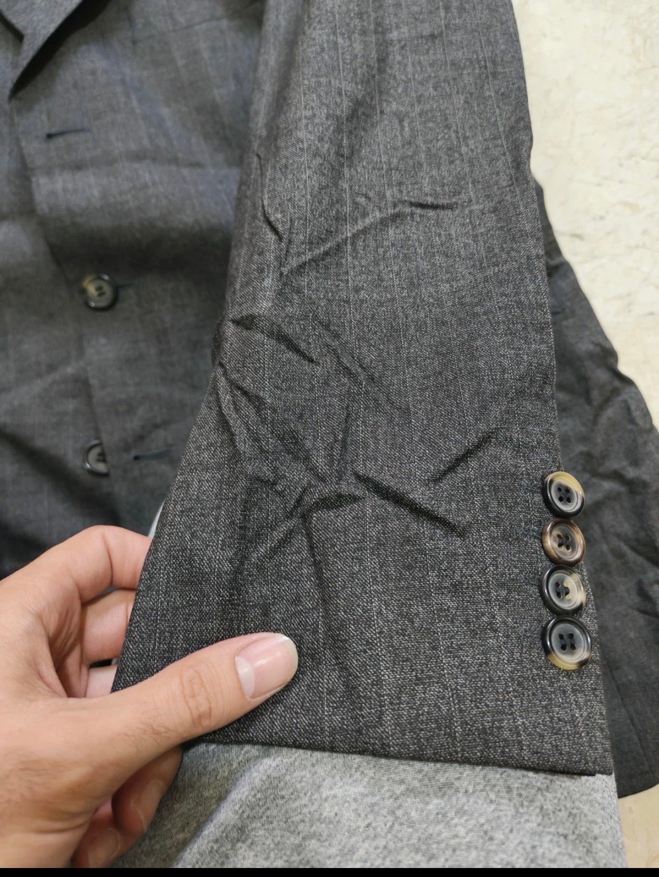 Classic Hugo Boss super 140s pure wool gray striped 3 button suit 38R