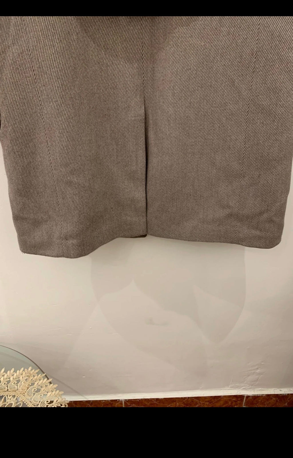 Classic style wool blend peak lapel beige belted over coat 42R