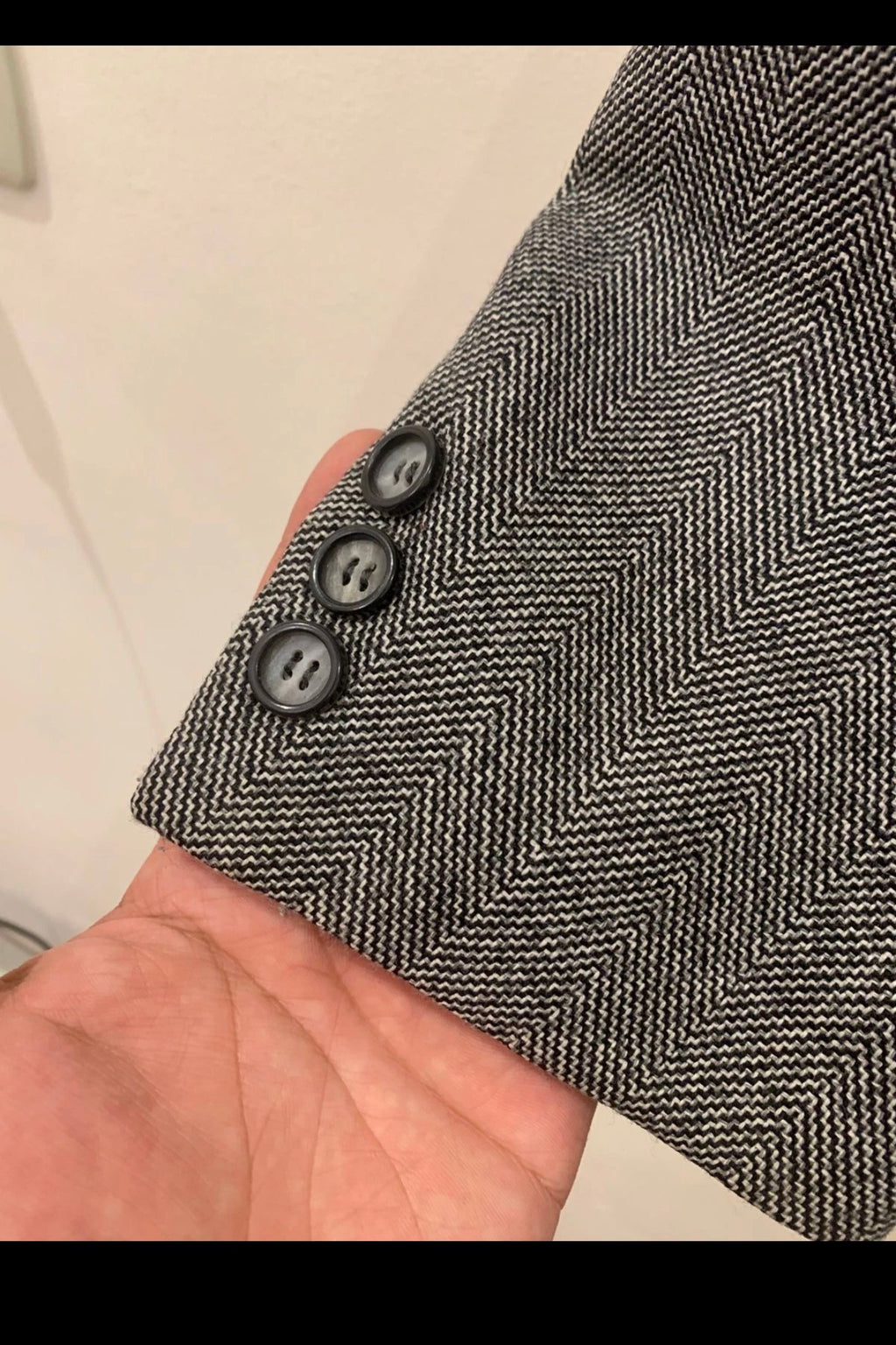 1970s Vintage pure wool handwoven tweed herringbone Charcoal suit 42R