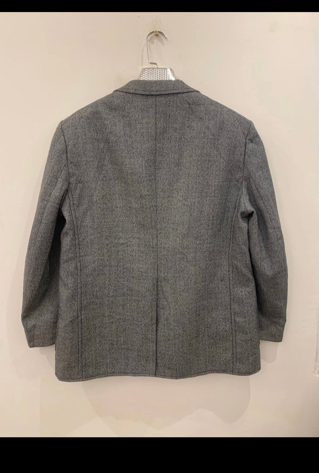 1970s Vintage pure wool handwoven tweed herringbone Charcoal suit 42R