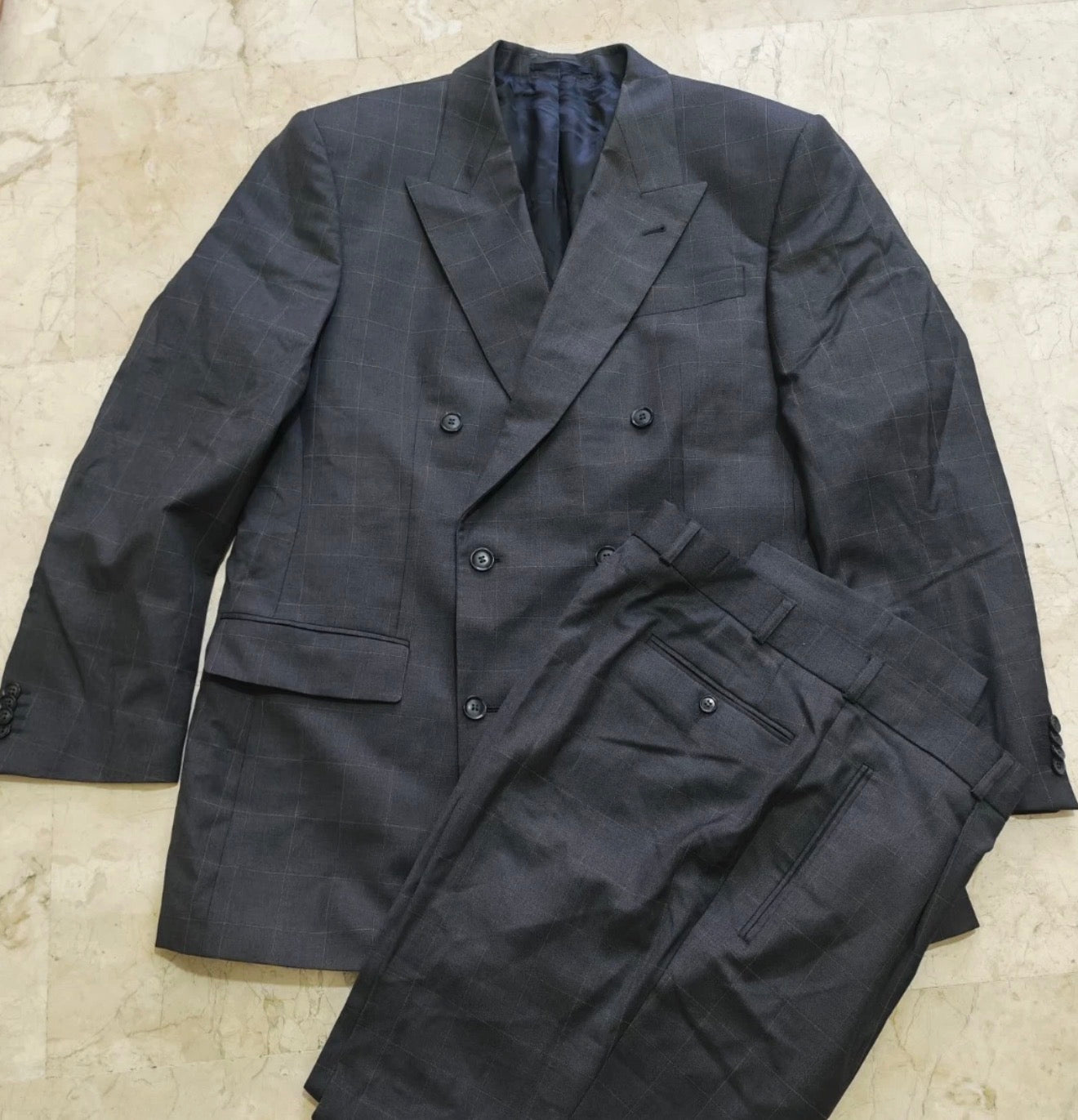 Vintage all worsted wool double breasted charcoal classic windowpane suit 42R