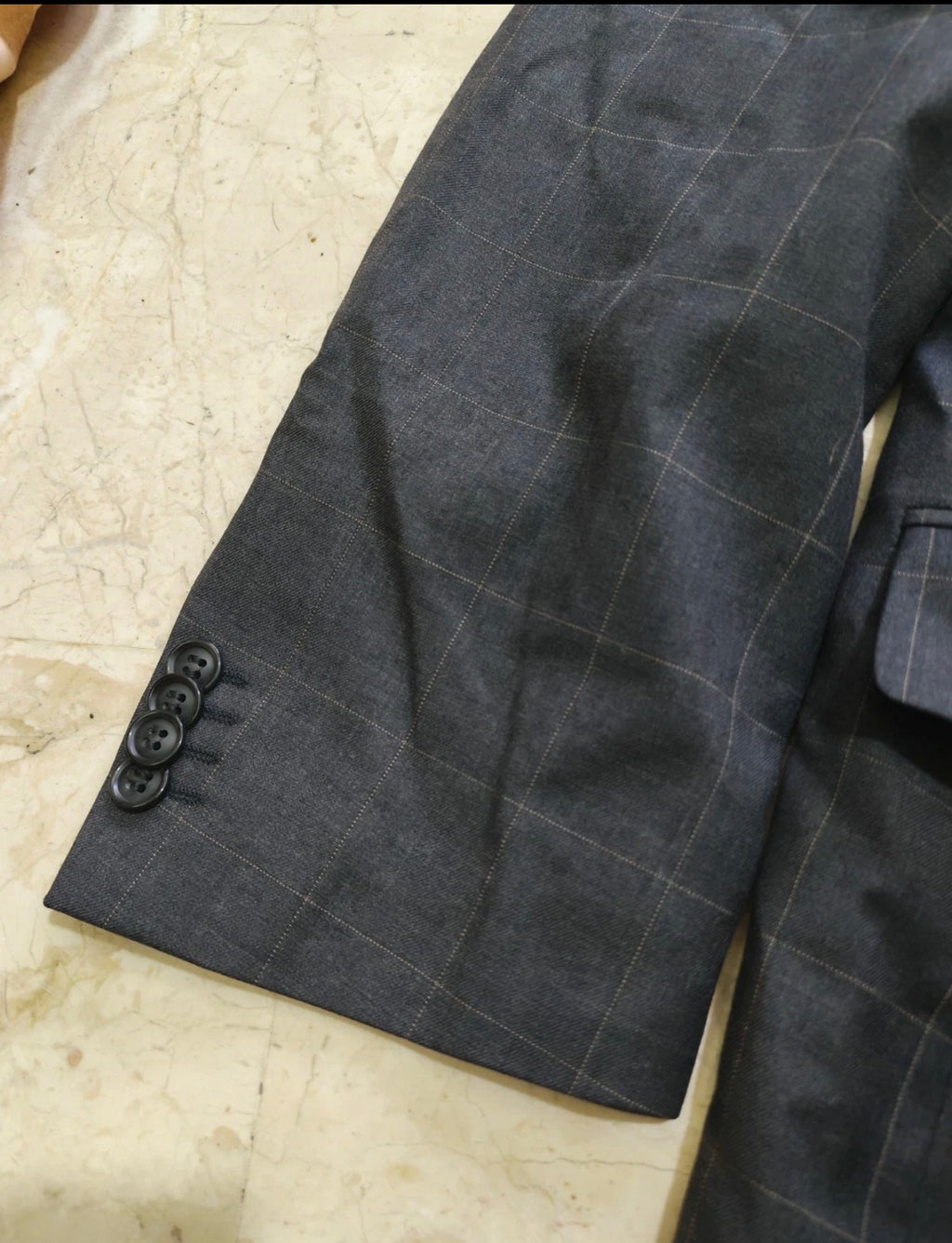 Vintage all worsted wool double breasted charcoal classic windowpane suit 42R